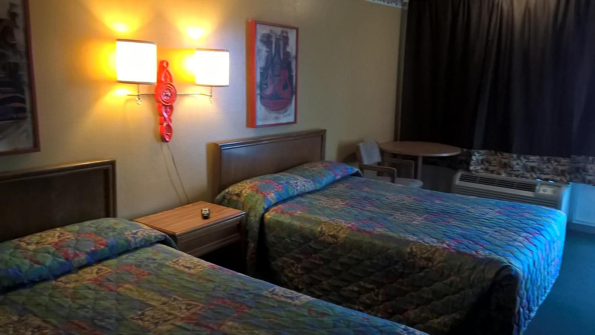 Dogwood Motel