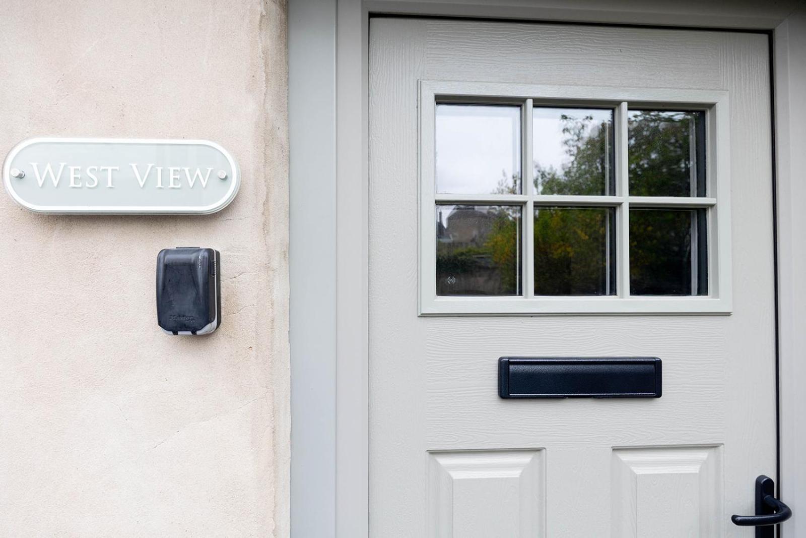 WEST VIEW COTTAGE - Charming Wensley Cottage in the Heart of Peaks