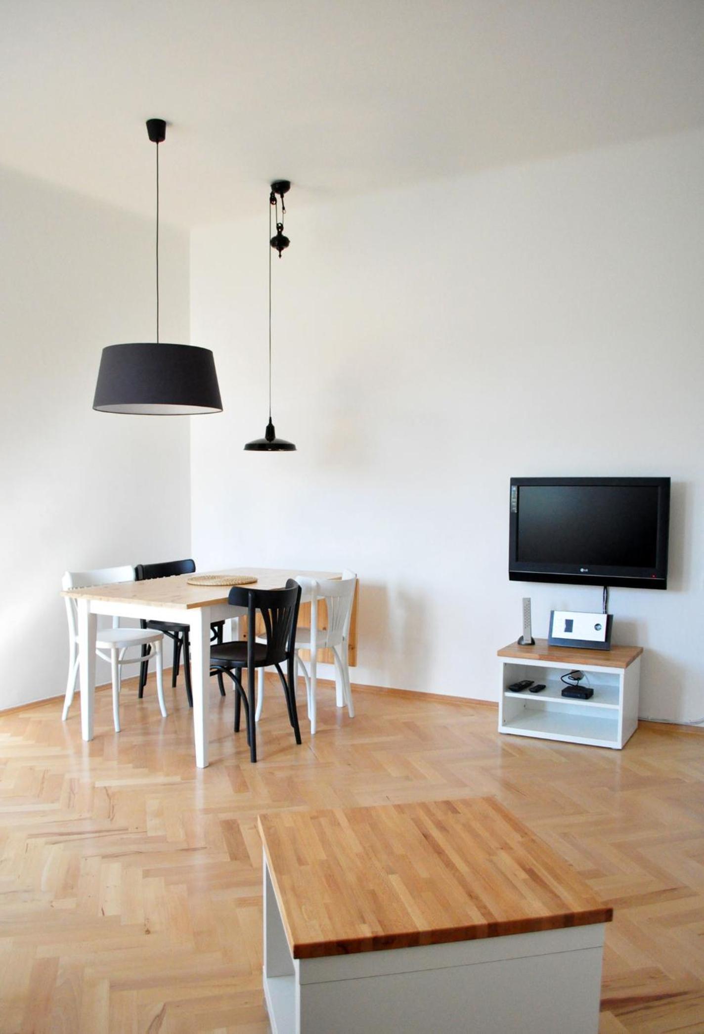 Central-Modern-Apartment
