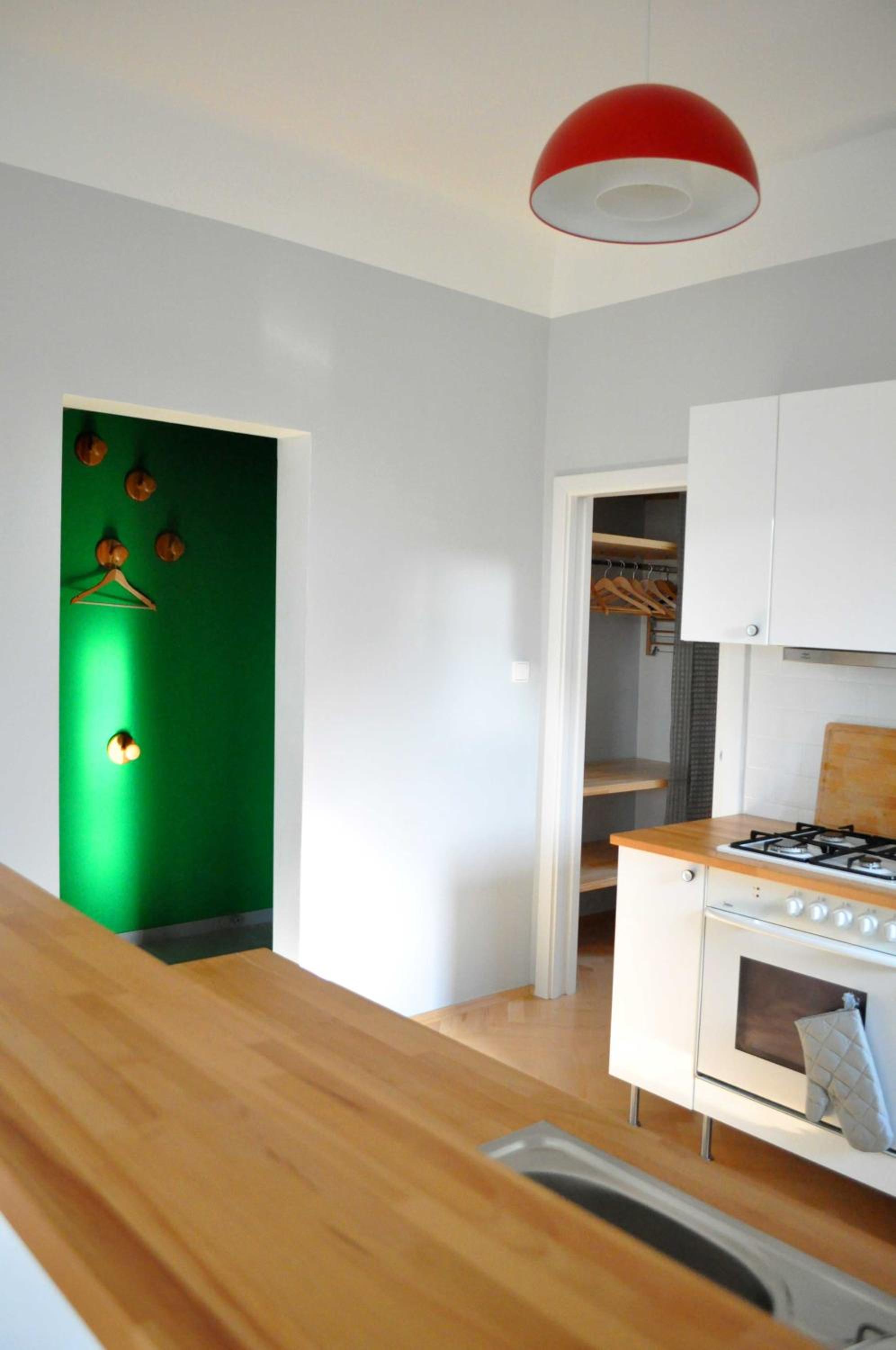 Central-Modern-Apartment
