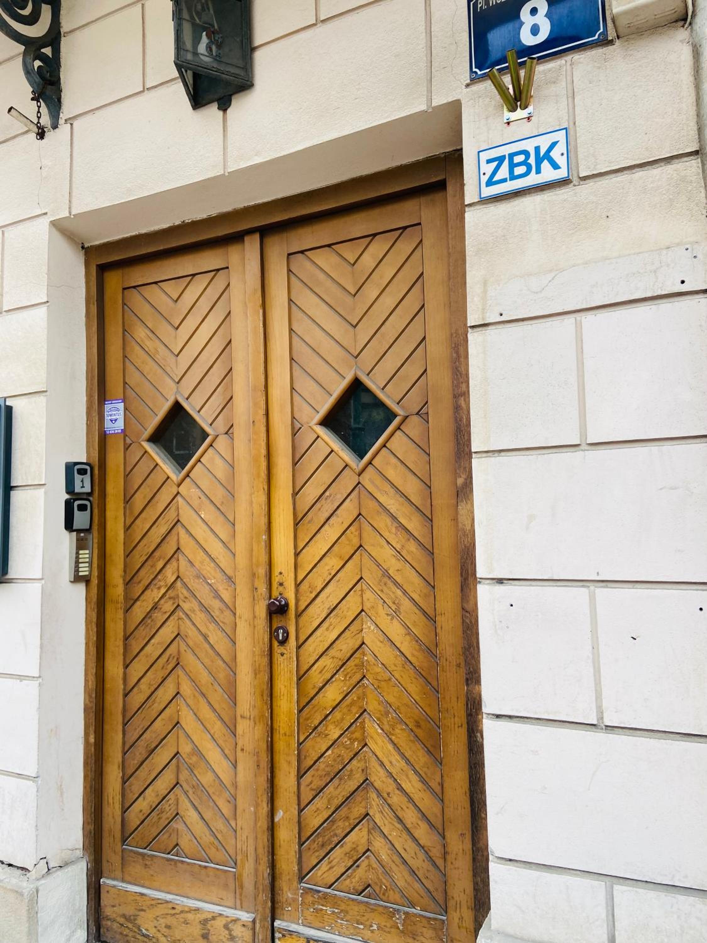 Krakow Apartments & Rooms