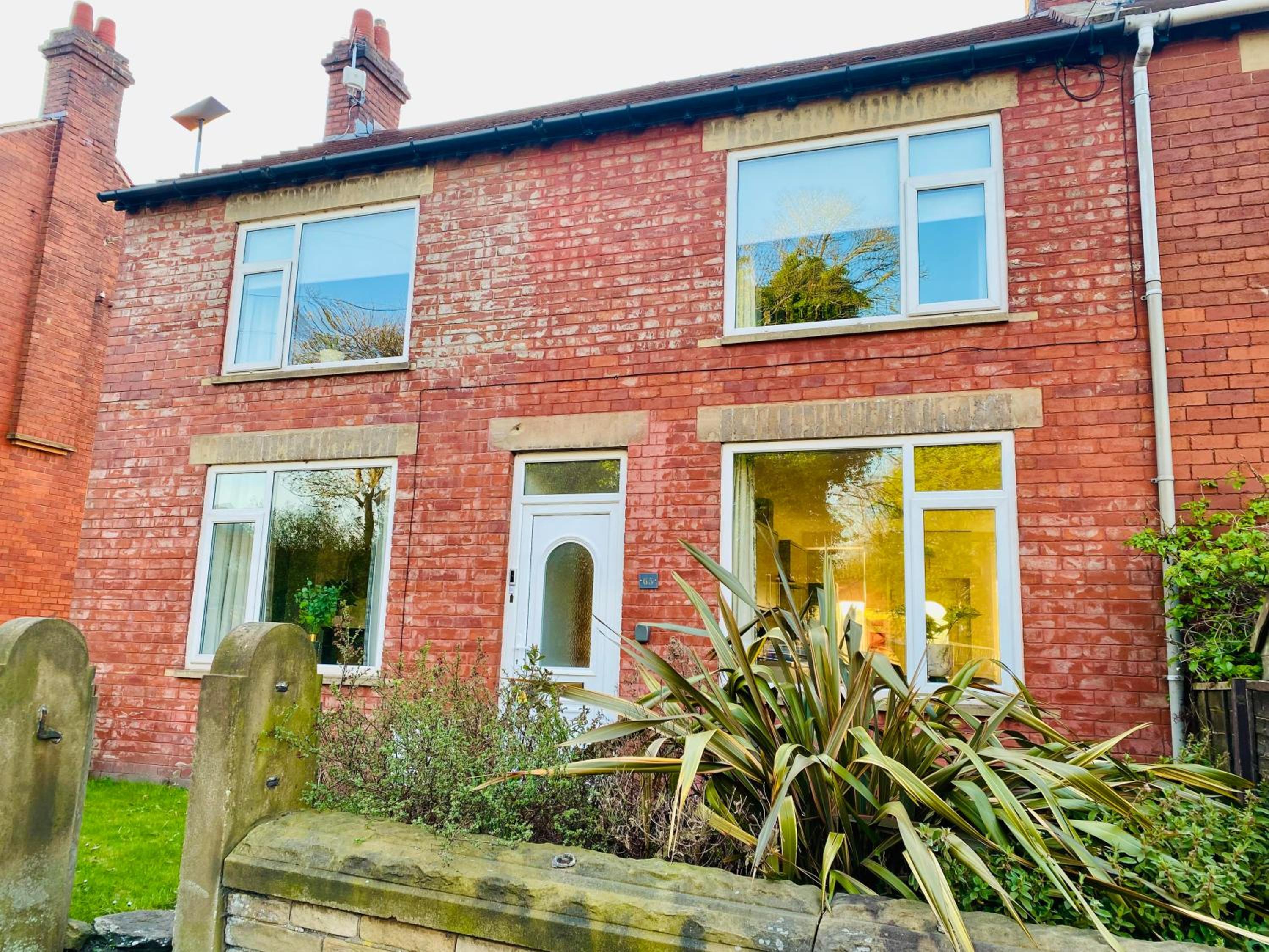 LOOK at the Views - Huddersfield Haven Sleeps 6, photo 6
