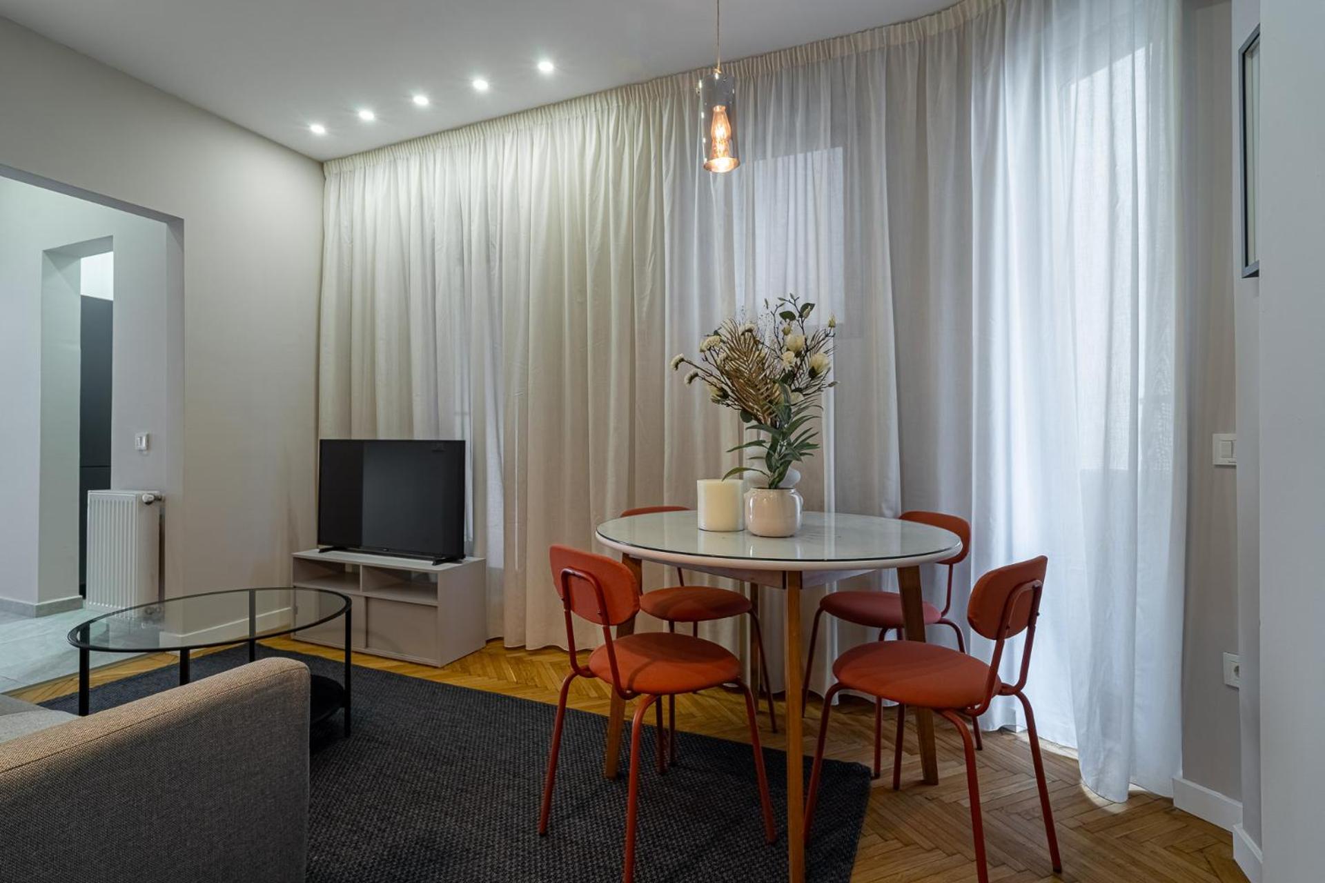 Urban 1BR Loft Residences - Modern Comfort in Bucharest Center