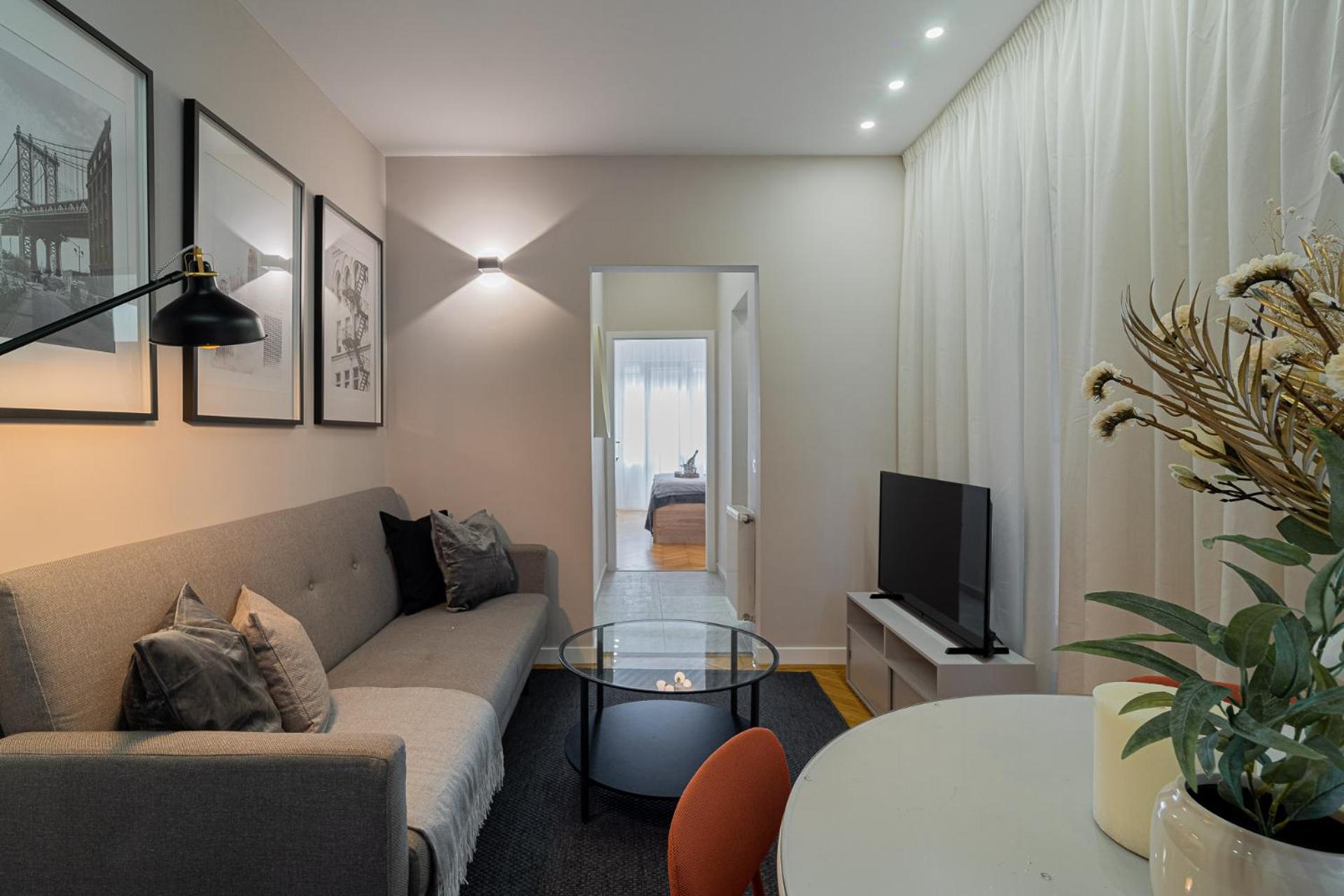 Urban 1BR Loft Residences - Modern Comfort in Bucharest Center