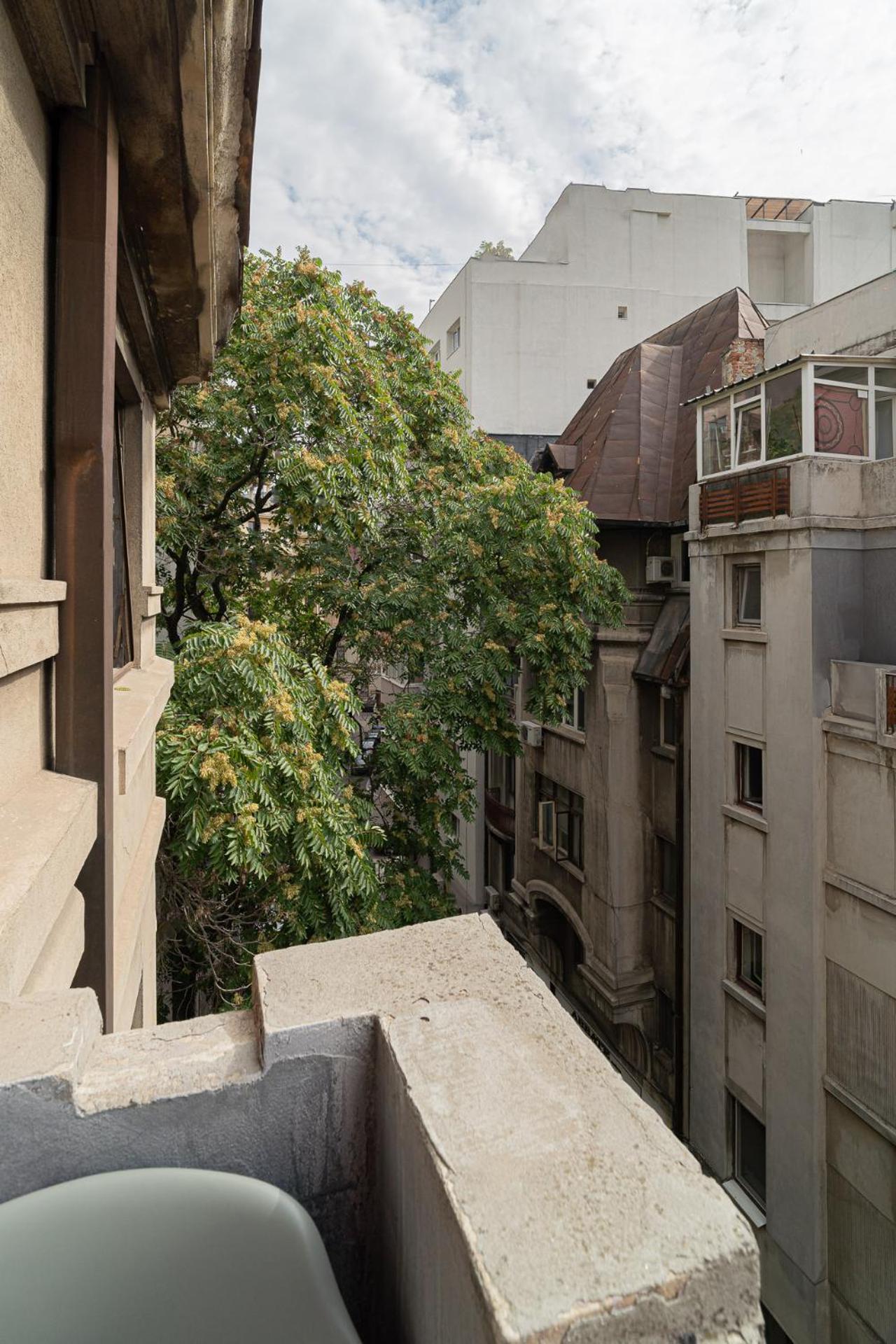 Urban 1BR Loft Residences - Modern Comfort in Bucharest Center
