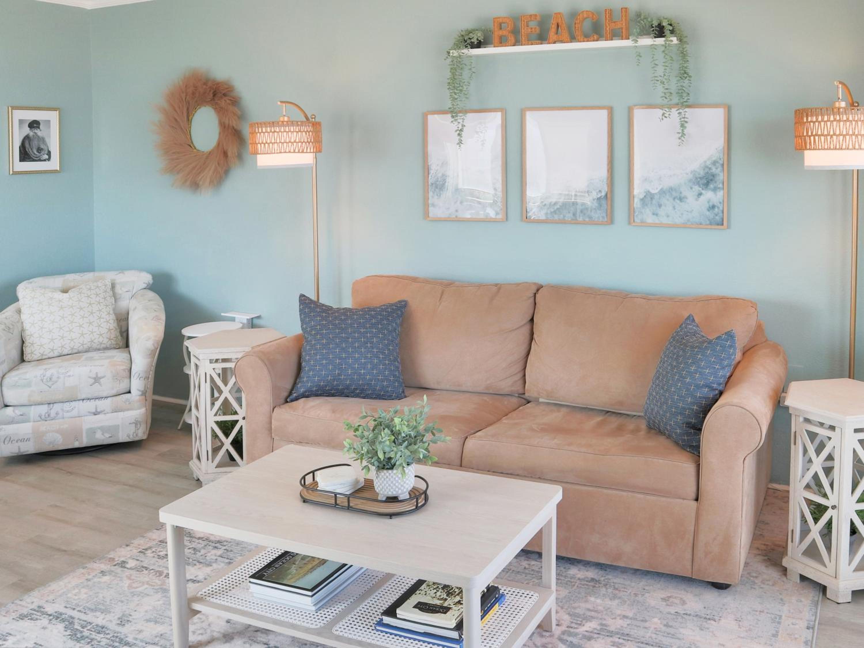 BeachBox III - The One with Unreal Beach Views - Couple's Getaway - Worcester House 401