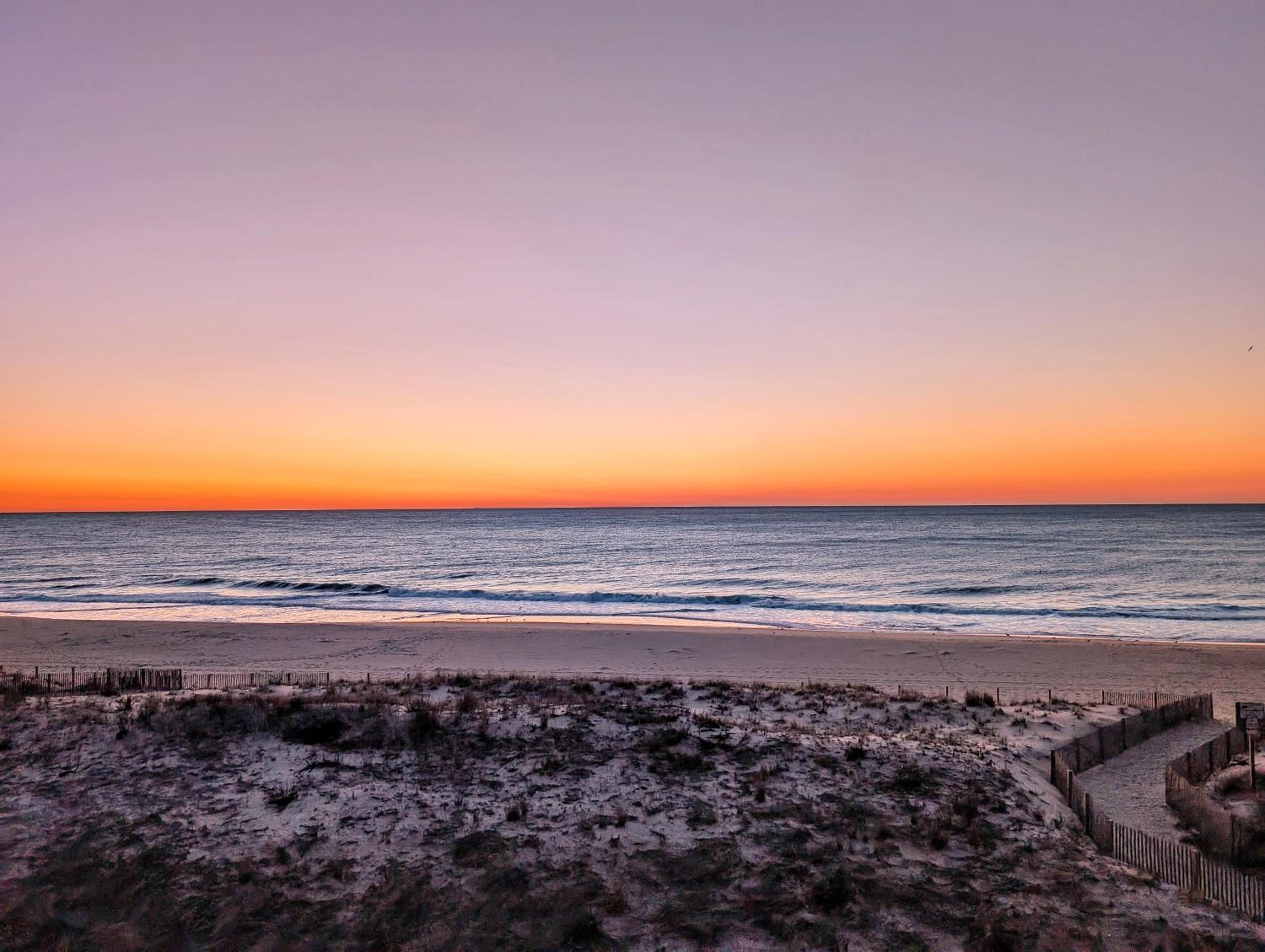 BeachBox III - The One with Unreal Beach Views - Couple's Getaway - Worcester House 401