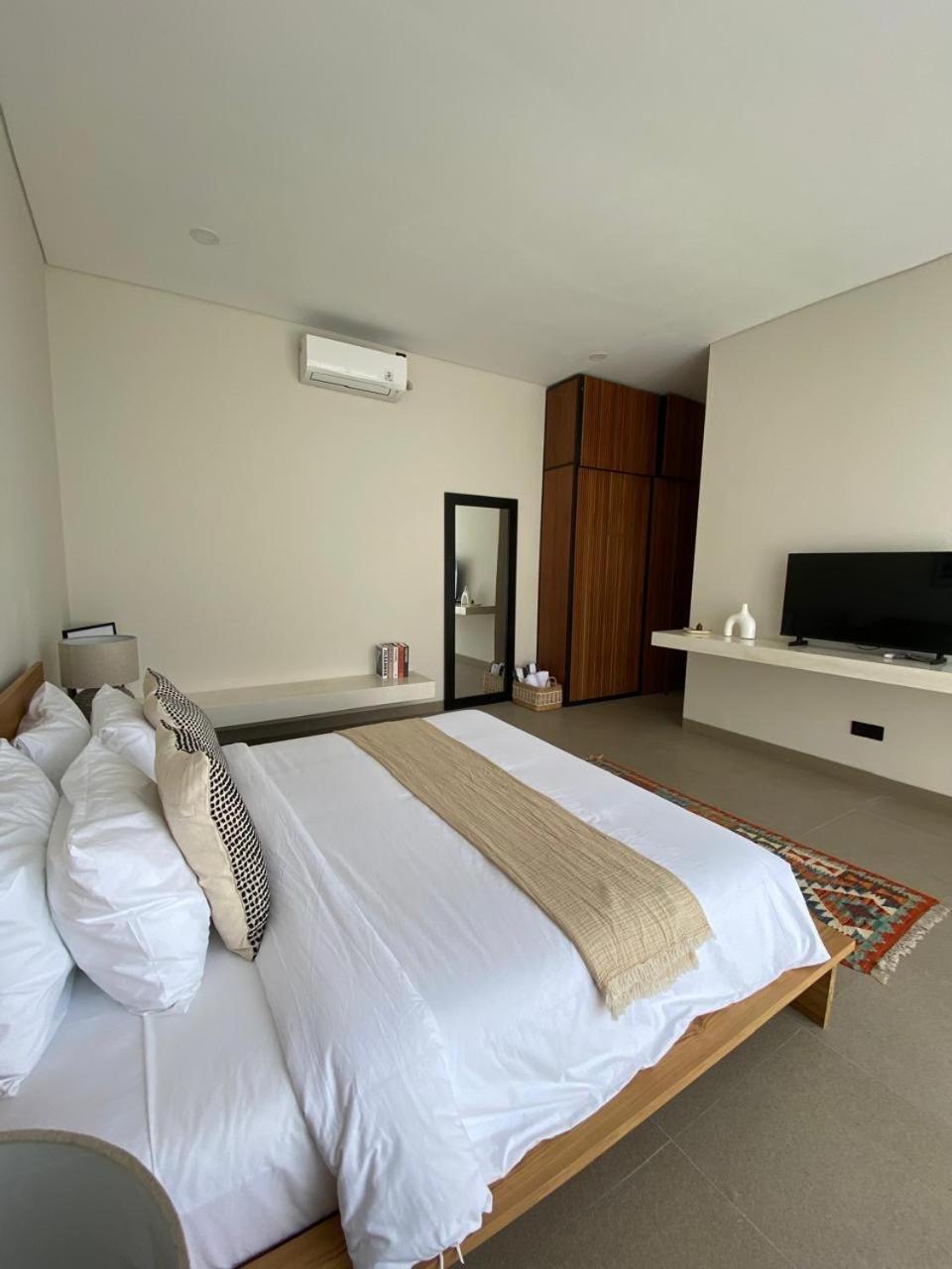 Kedungu Palm 1 - 3BR Villa in Kedungu