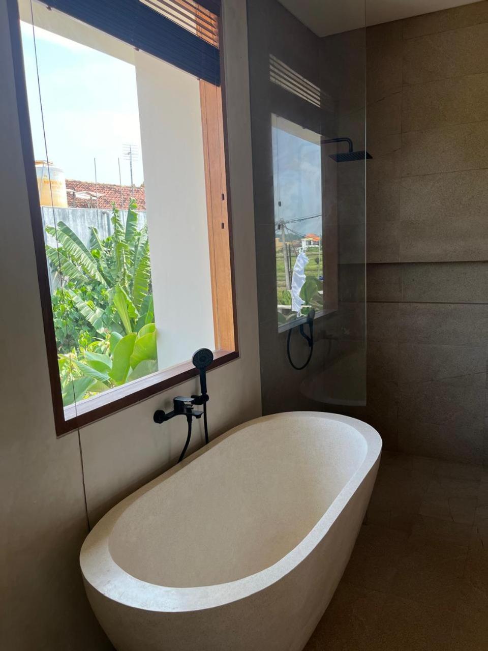 Kedungu Palm 2 - 3BR Villa in Kedungu