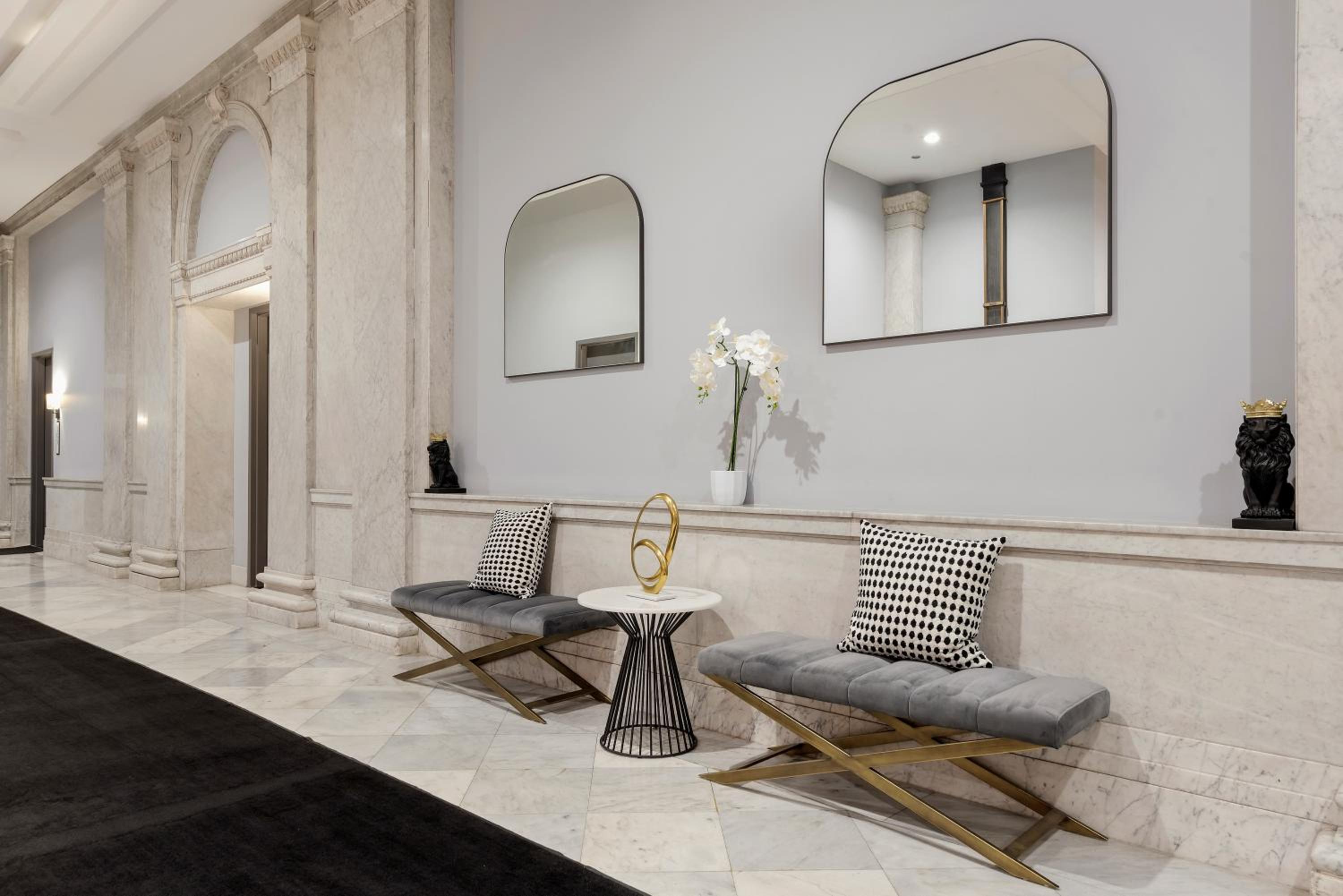 Experience Downtown Chicago at Millennium - Luxury Apartments in The Loop