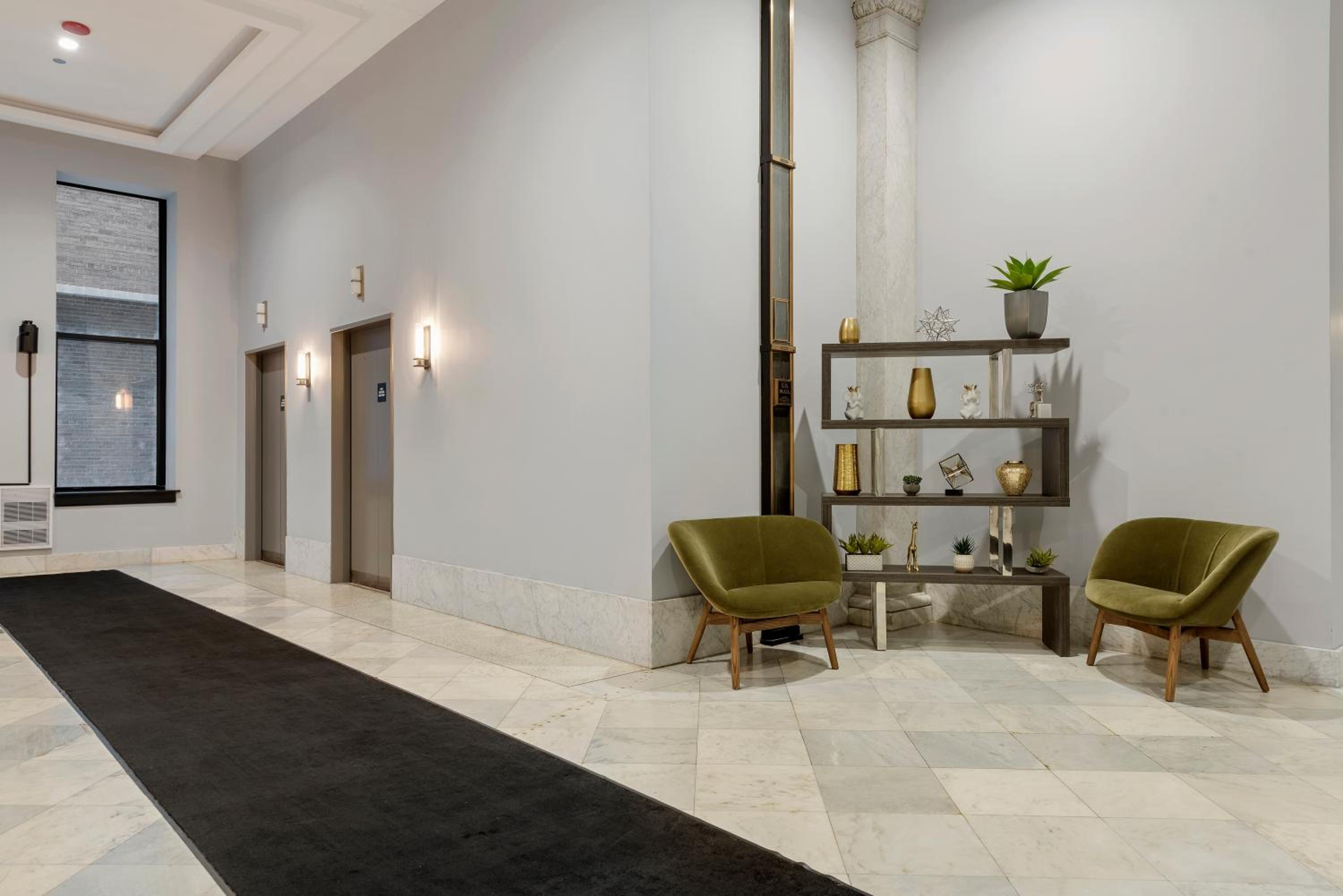 Experience Downtown Chicago at Millennium - Luxury Apartments in The Loop