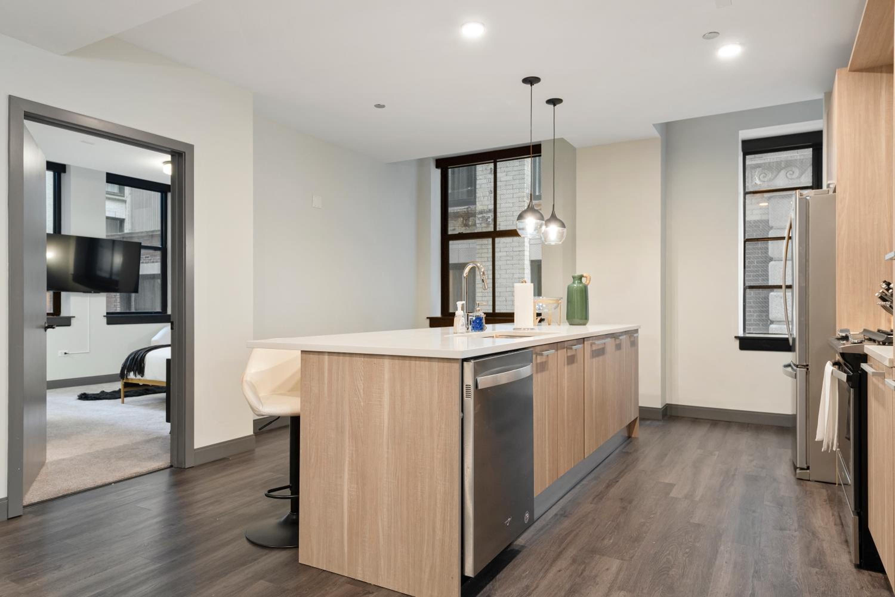 Experience Downtown Chicago at Millennium - Luxury Apartments in The Loop