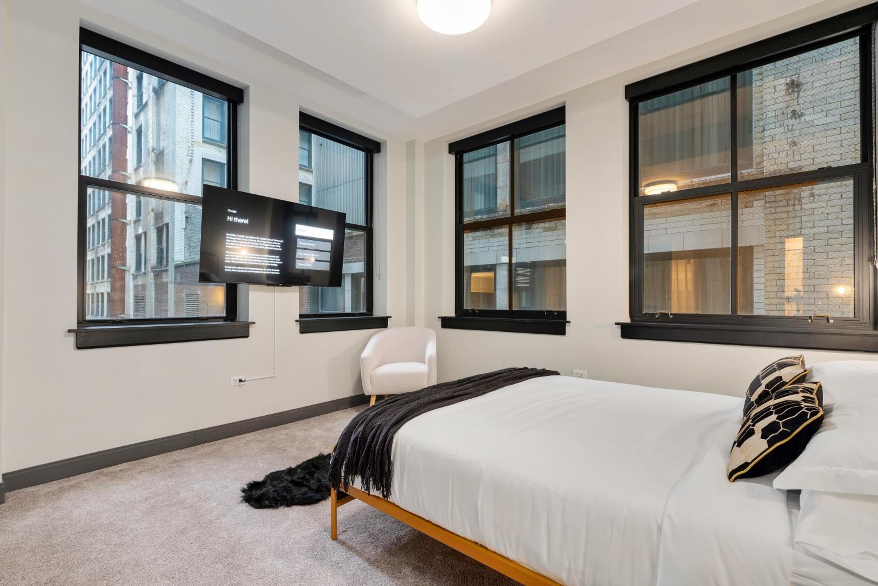 Experience Downtown Chicago at Millennium - Luxury Apartments in The Loop