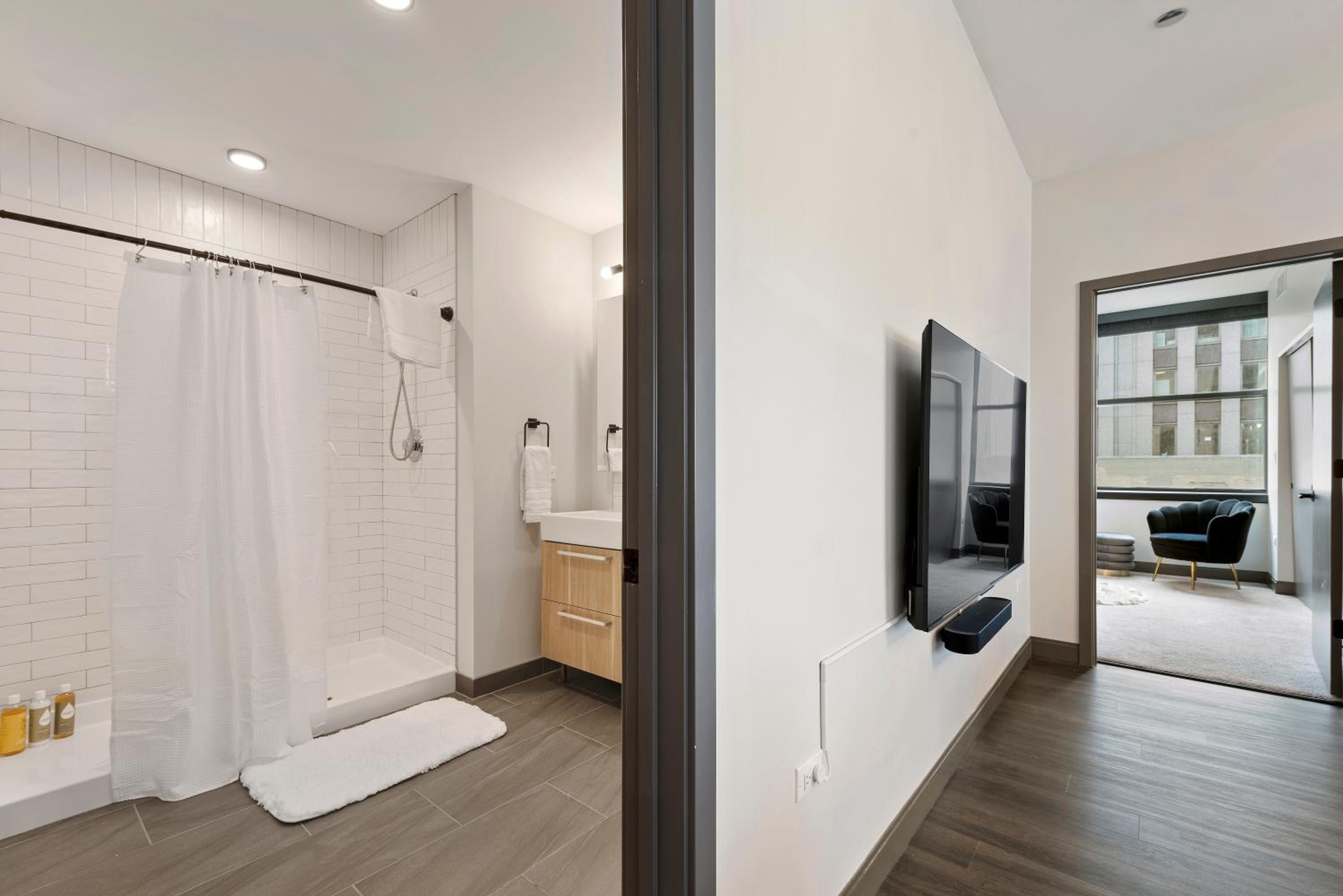 Experience Downtown Chicago at Millennium - Luxury Apartments in The Loop