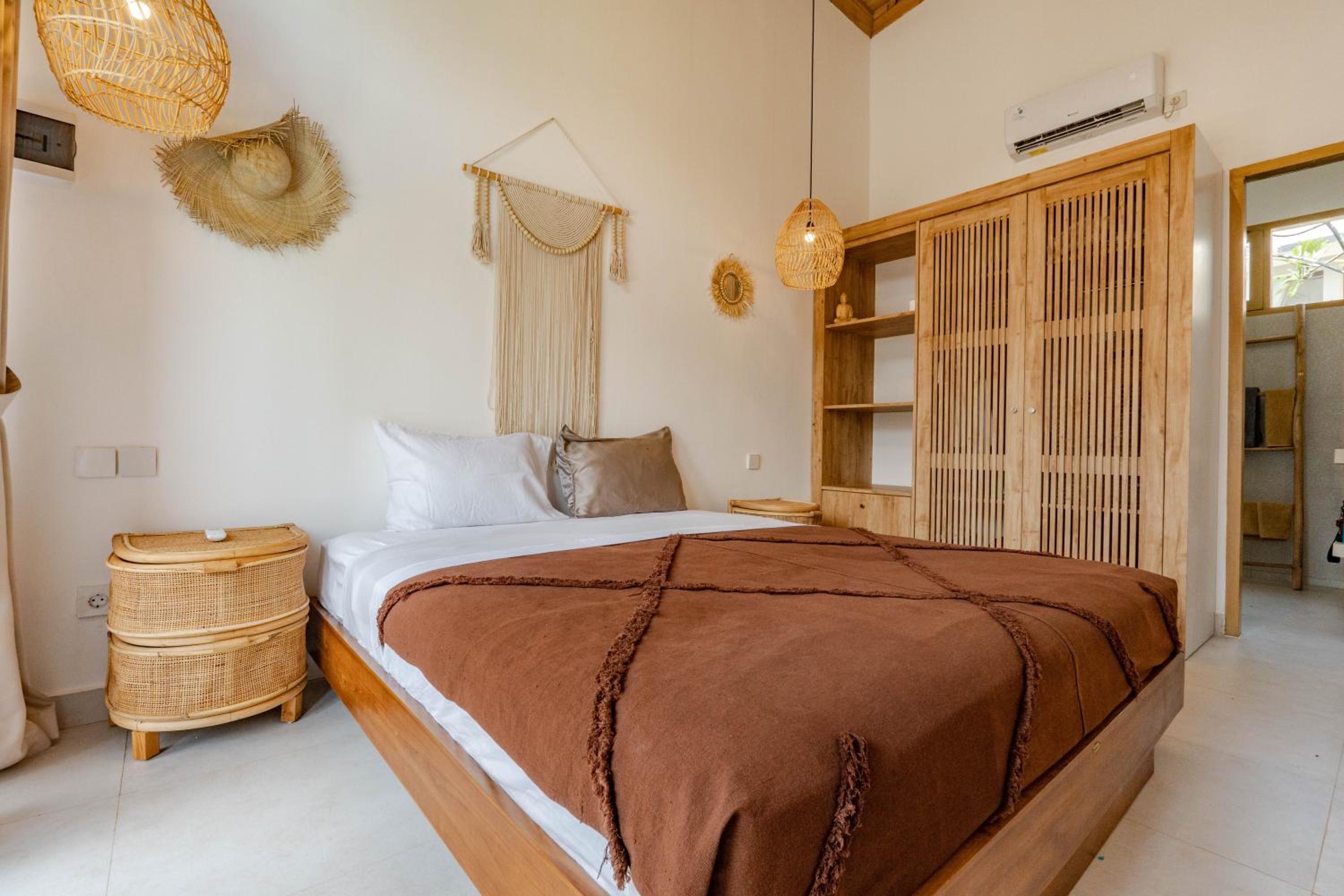 Villa Pelangi - 2BR Villa near Canggu