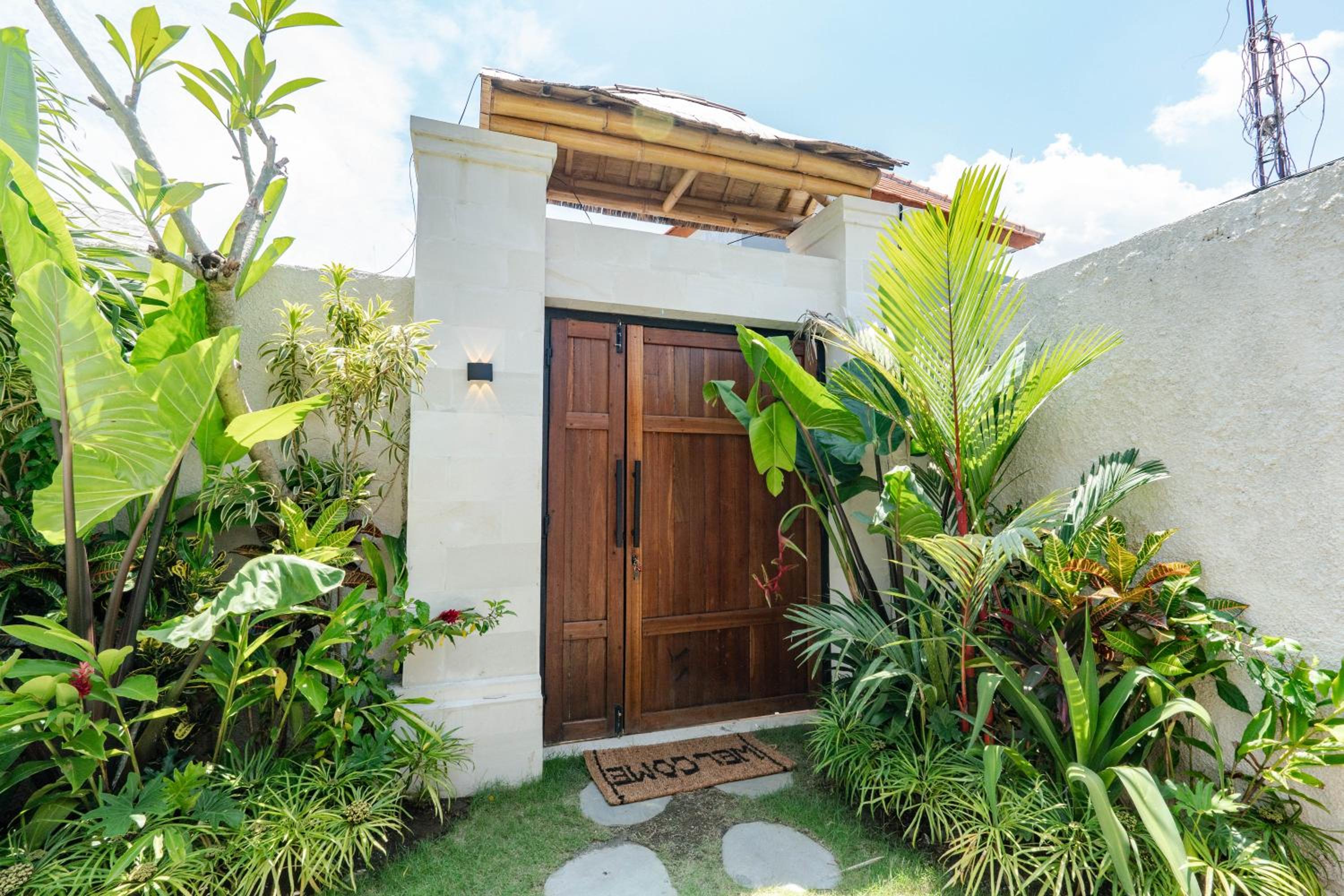 Villa Pelangi - 2BR Villa near Canggu