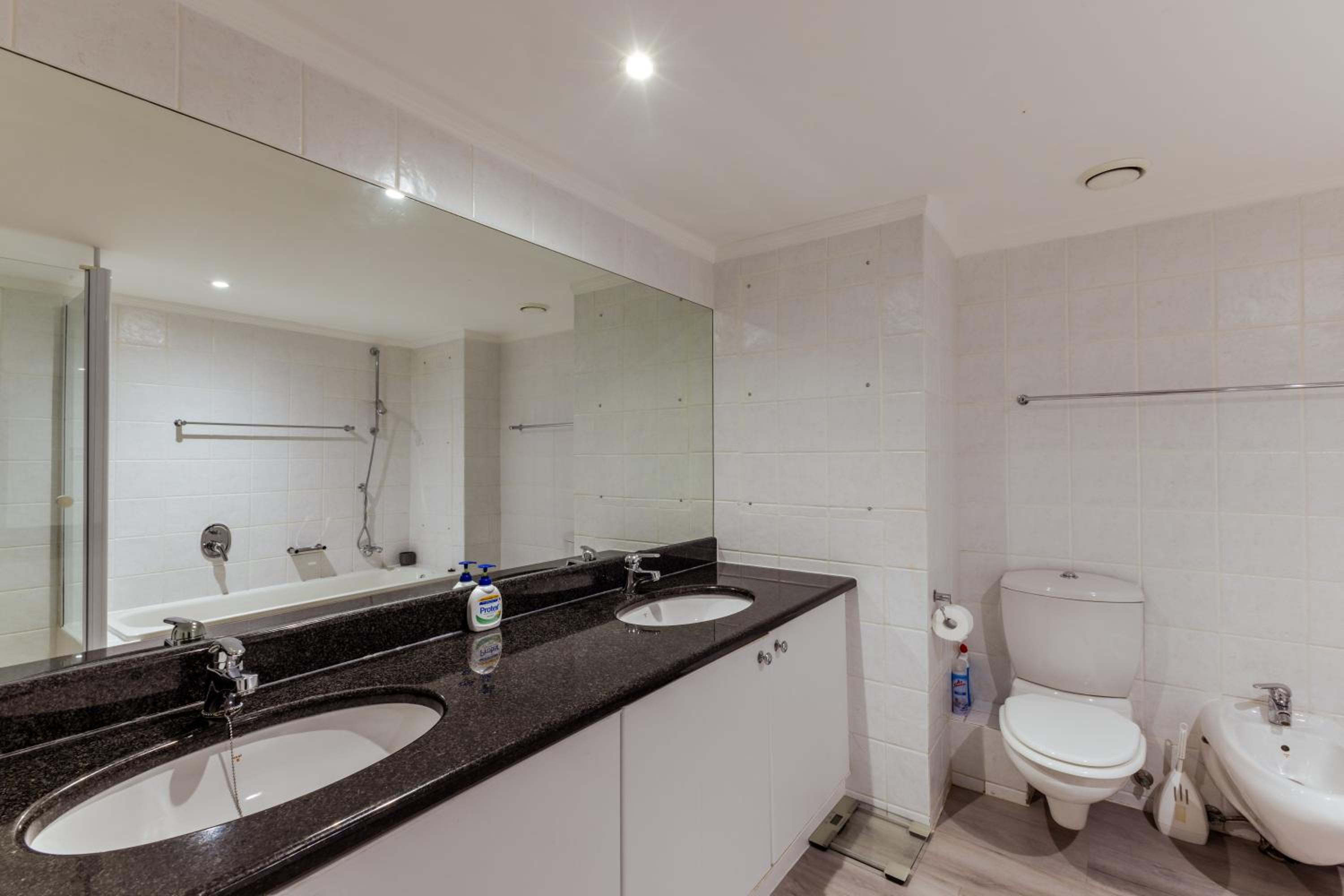Bantry Place Beach Apartment