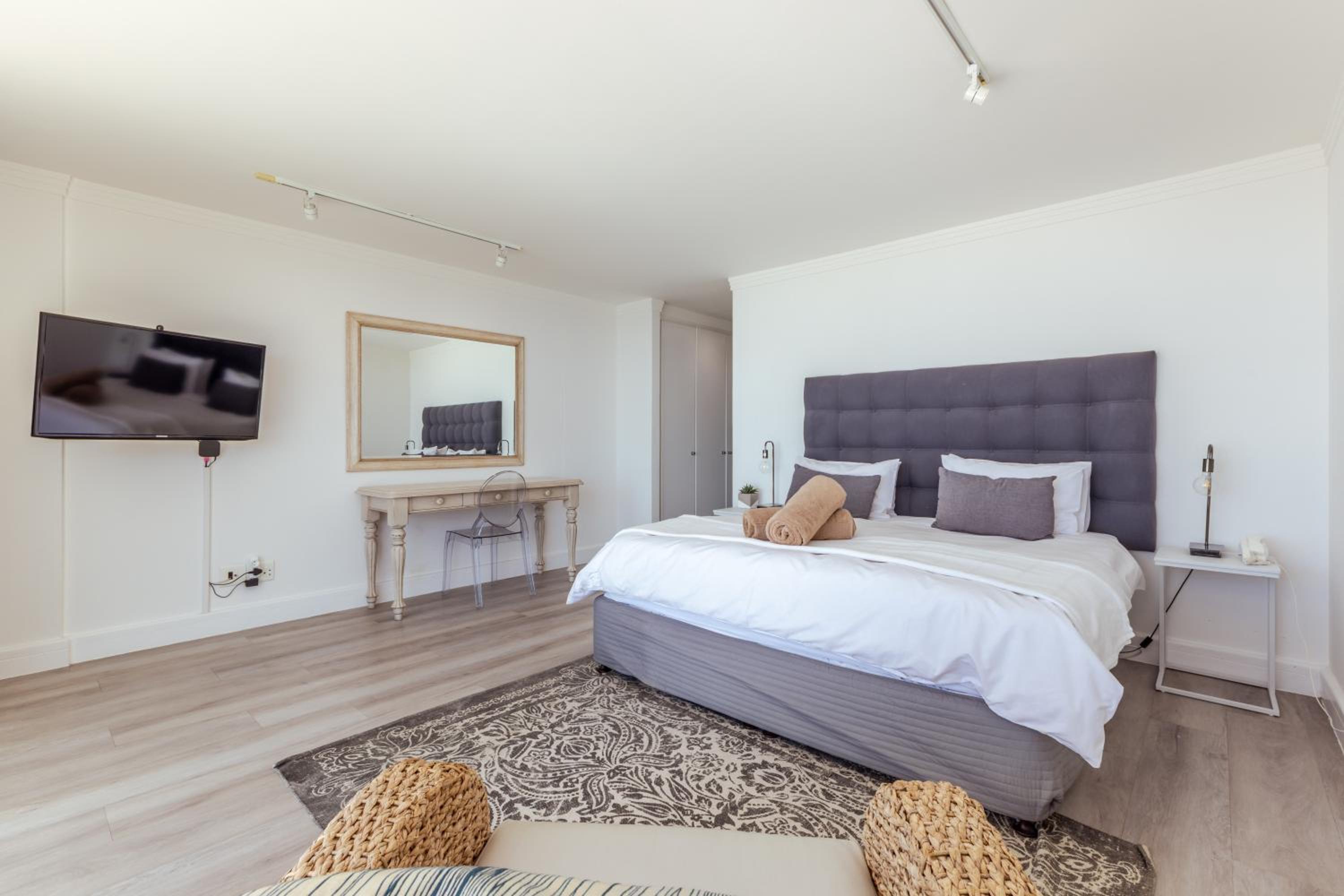 Bantry Place Beach Apartment