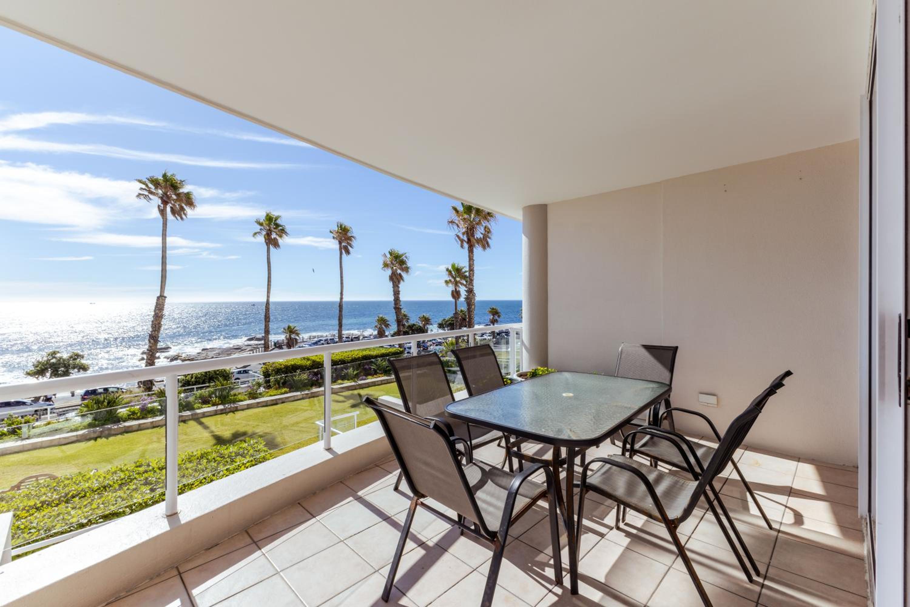 Bantry Place Beach Apartment