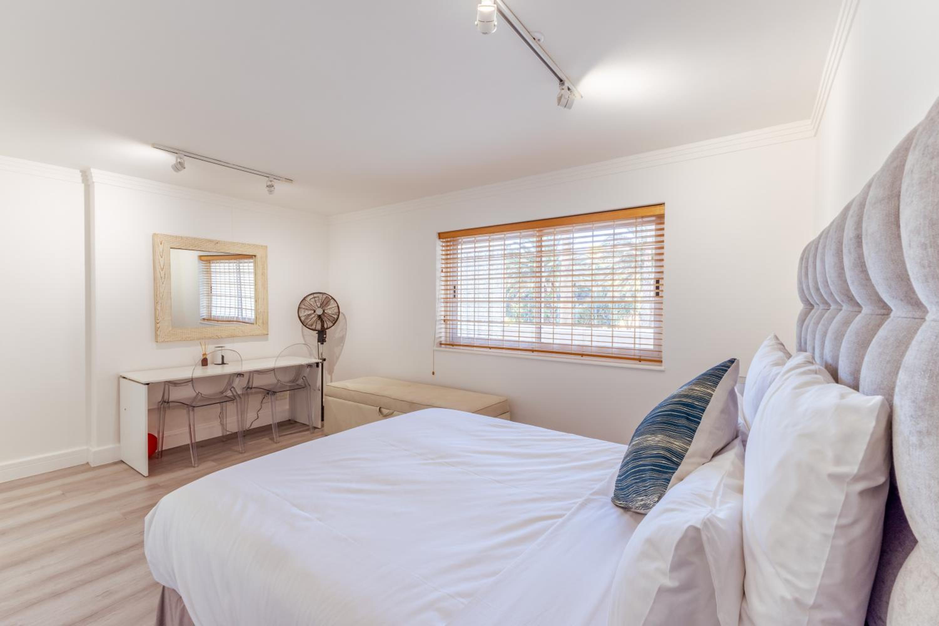 Bantry Place Beach Apartment