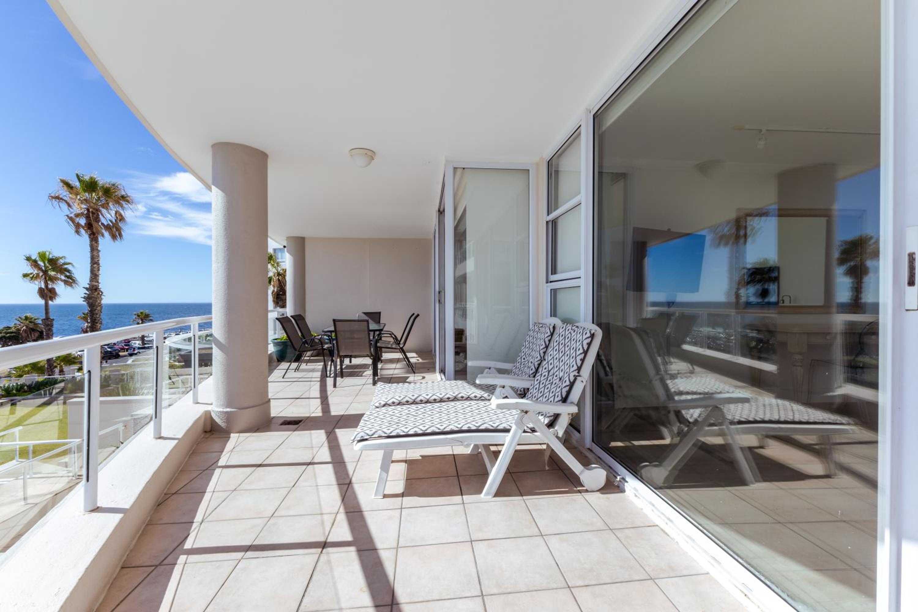 Bantry Place Beach Apartment