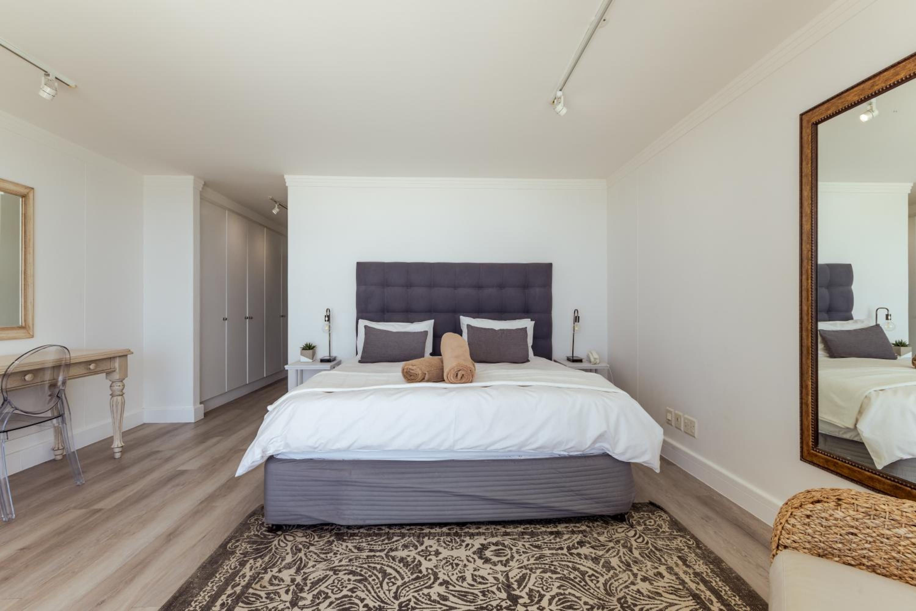 Bantry Place Beach Apartment