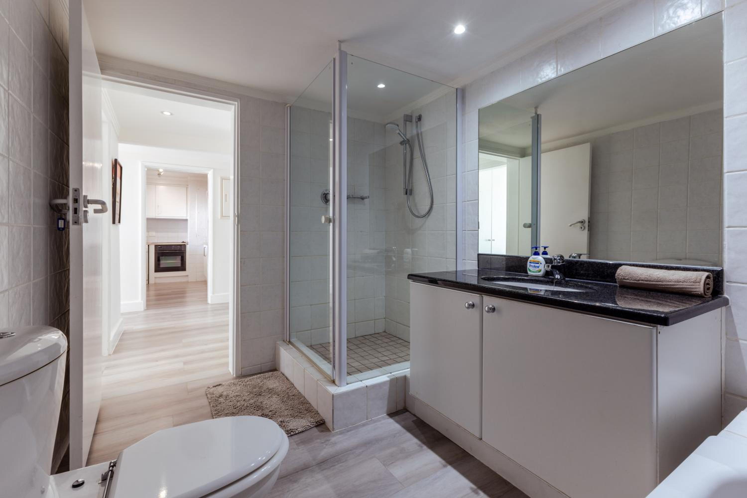 Bantry Place Beach Apartment