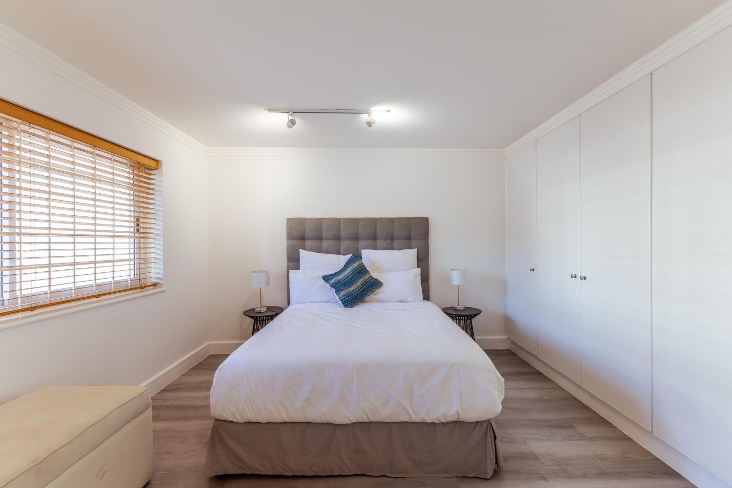 Bantry Place Beach Apartment