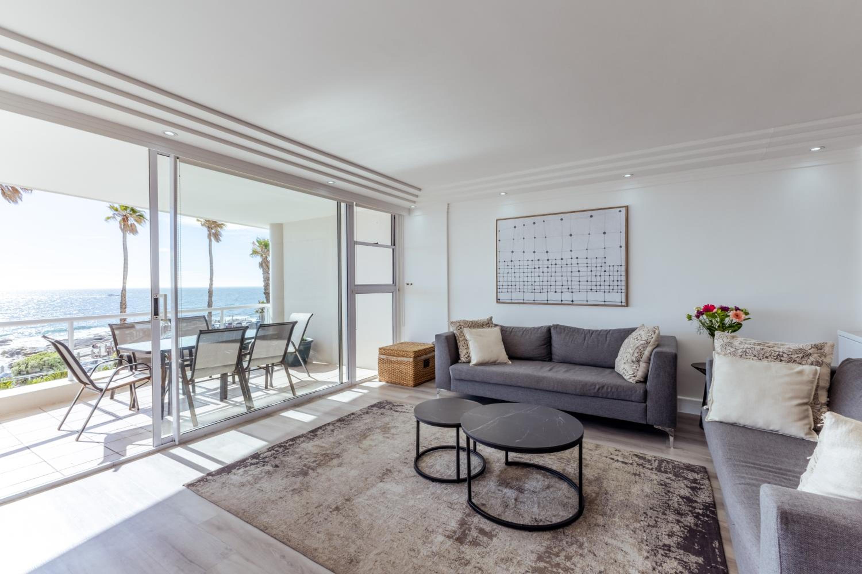 Bantry Place Beach Apartment
