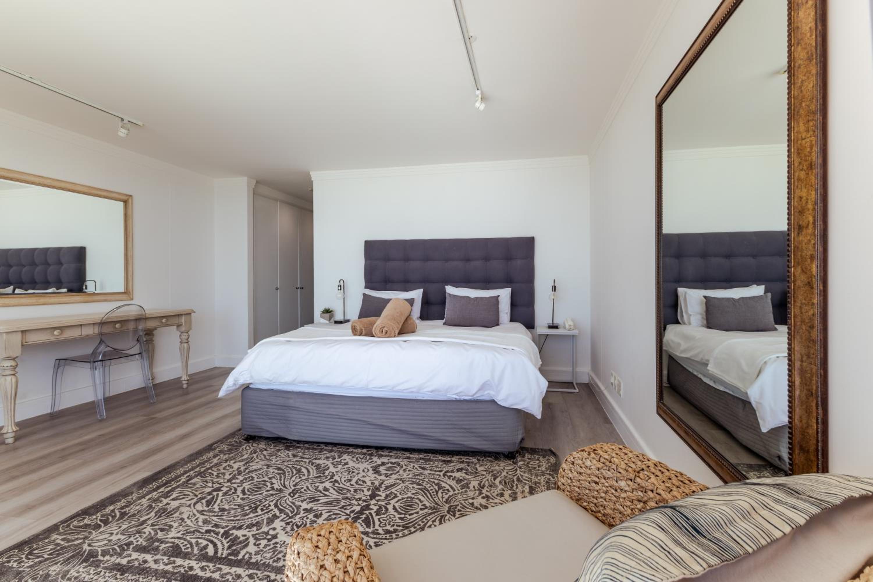 Bantry Place Beach Apartment