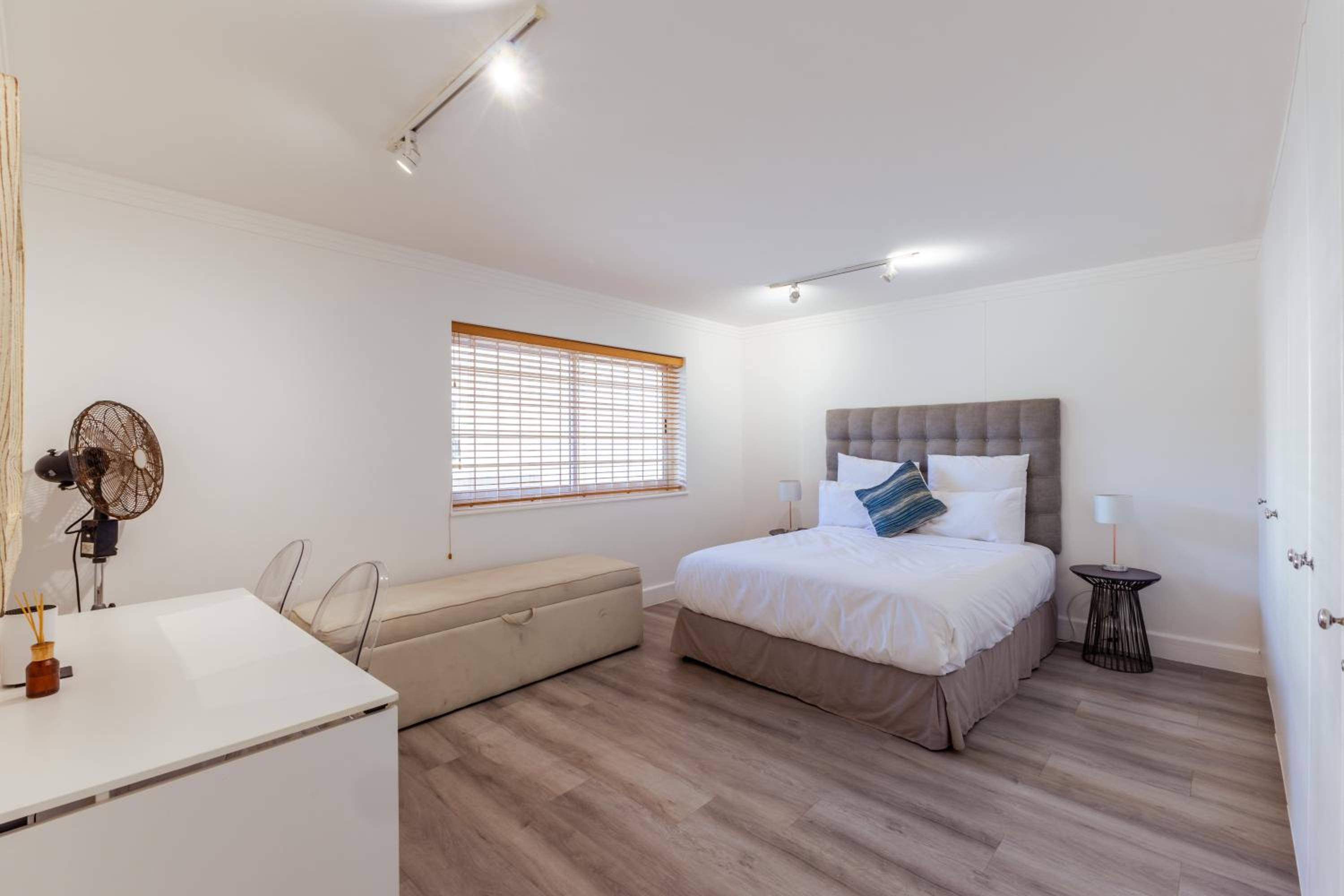 Bantry Place Beach Apartment