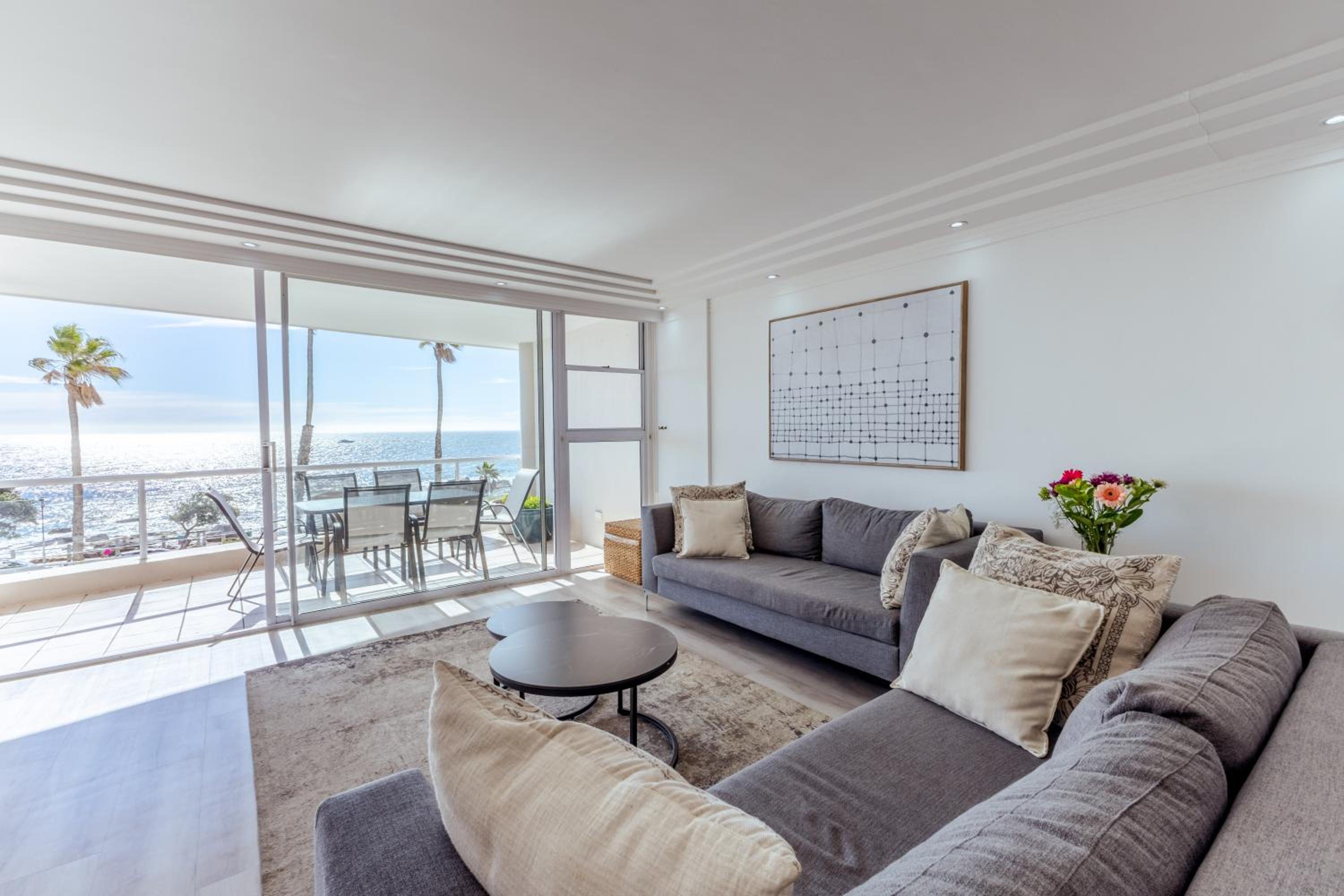 Bantry Place Beach Apartment