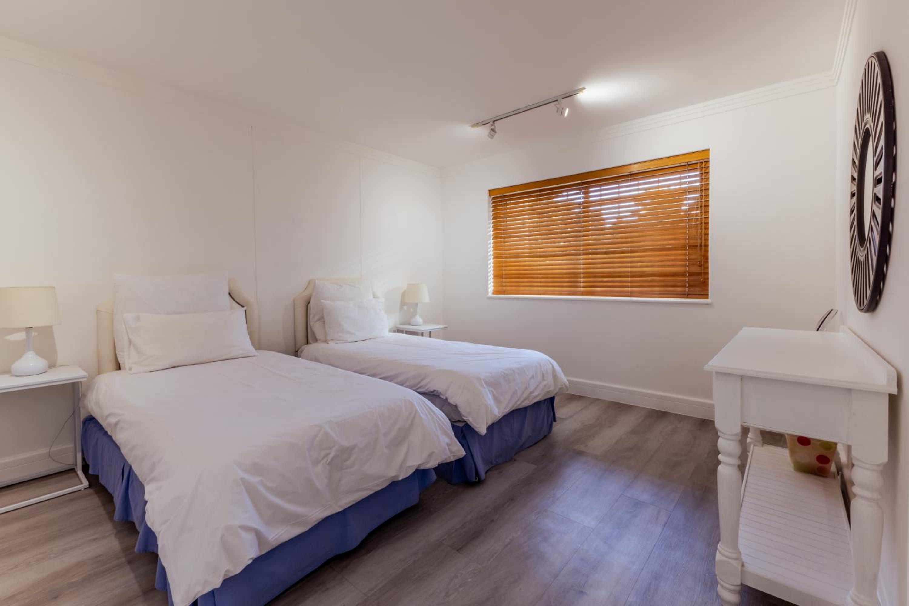Bantry Place Beach Apartment
