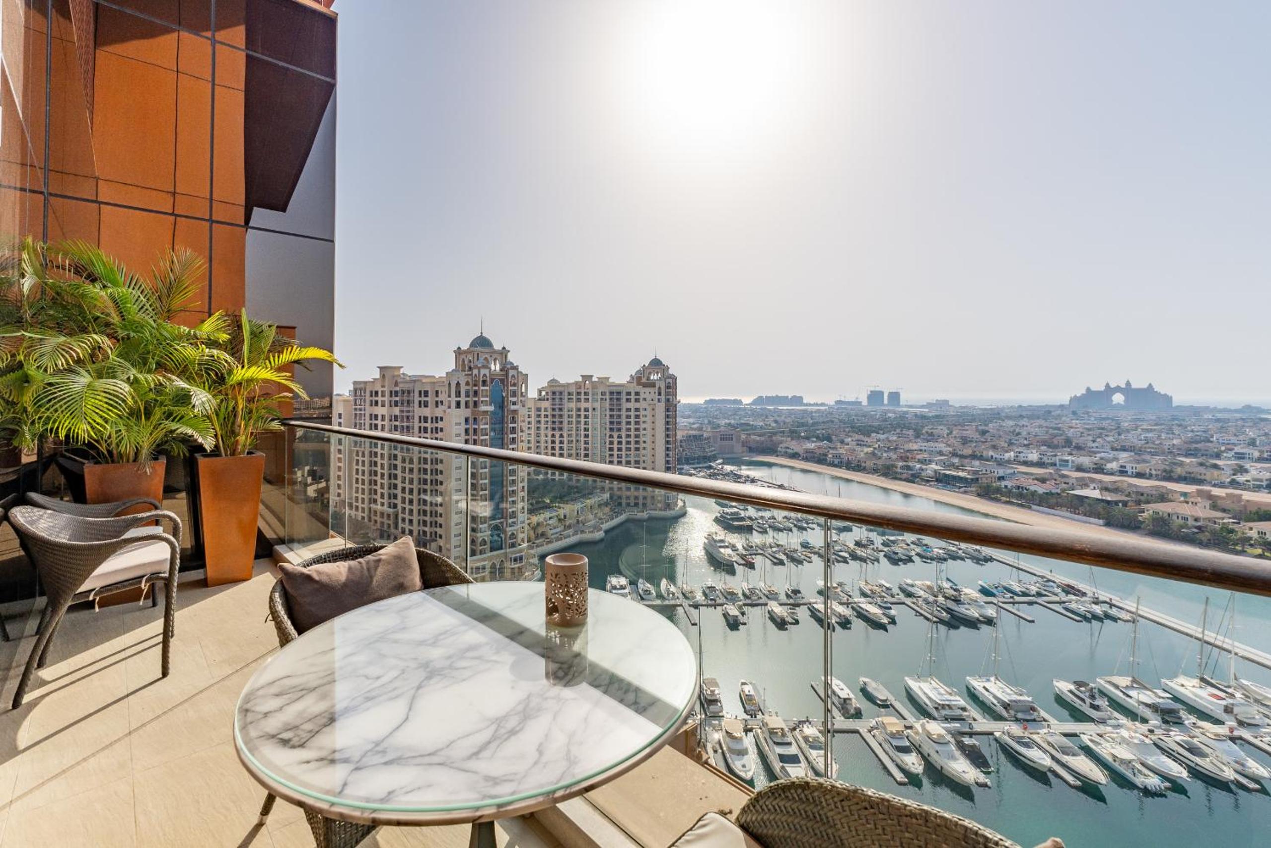 Tiara Residences, Palm Jumeirah Dubai - Mint Stay