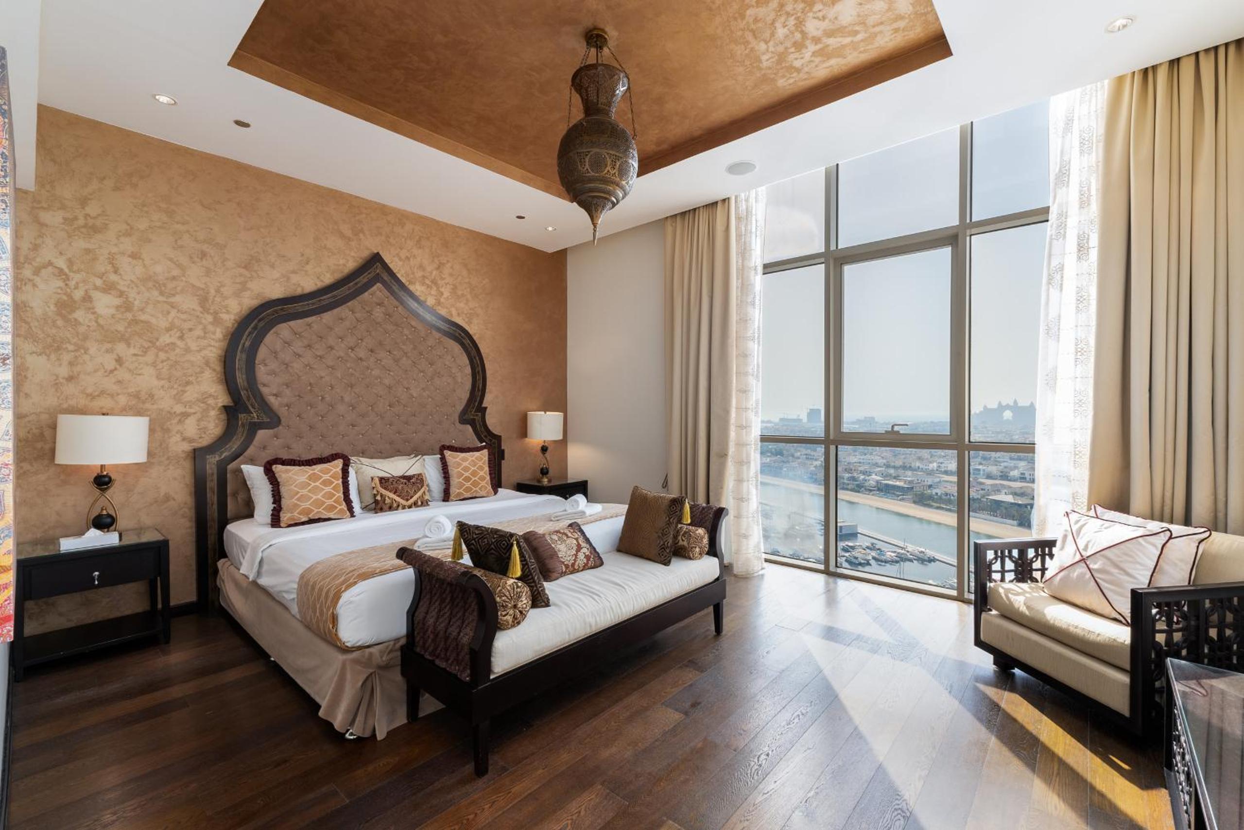 Tiara Residences, Palm Jumeirah Dubai - Mint Stay