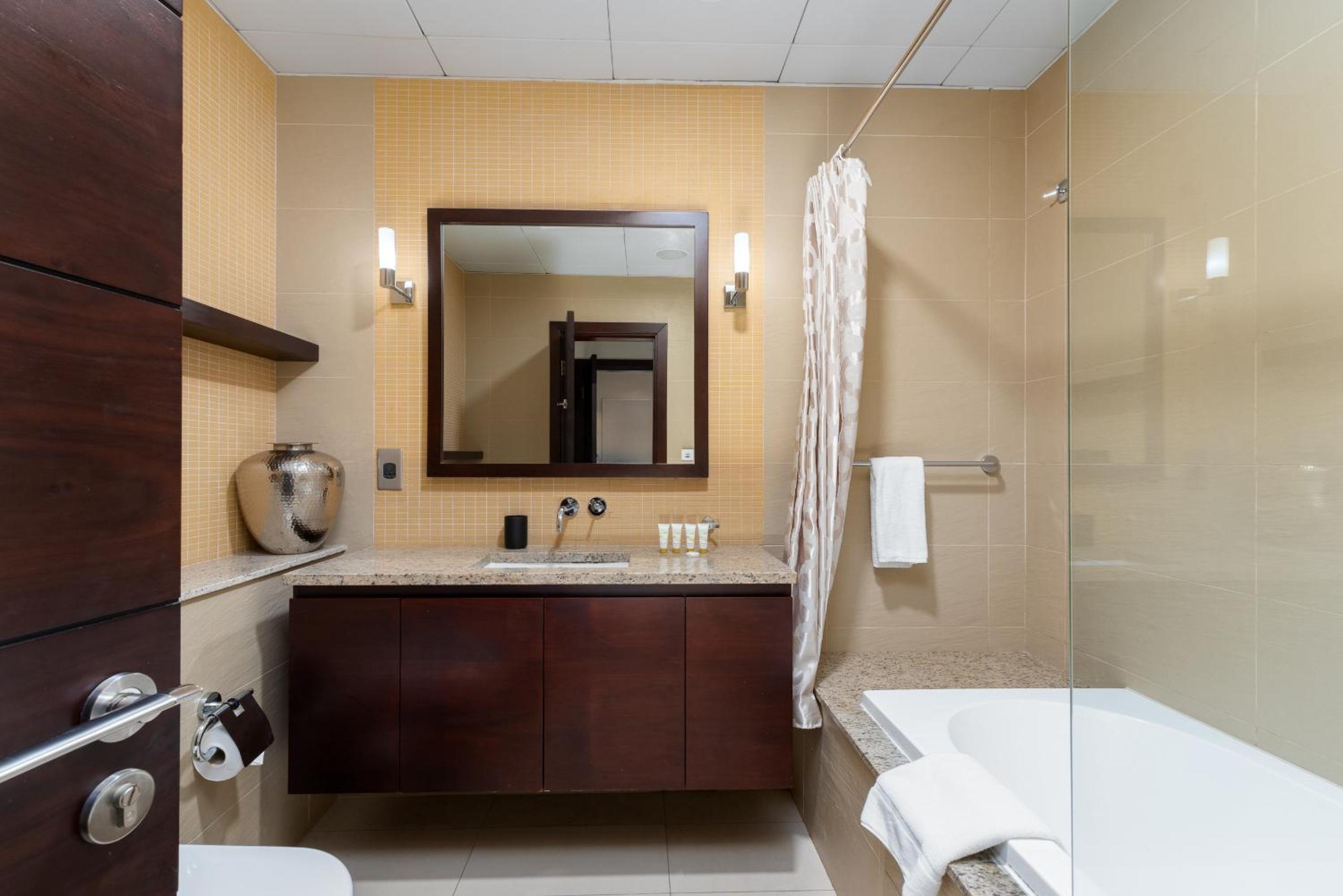 Tiara Residences, Palm Jumeirah Dubai - Mint Stay