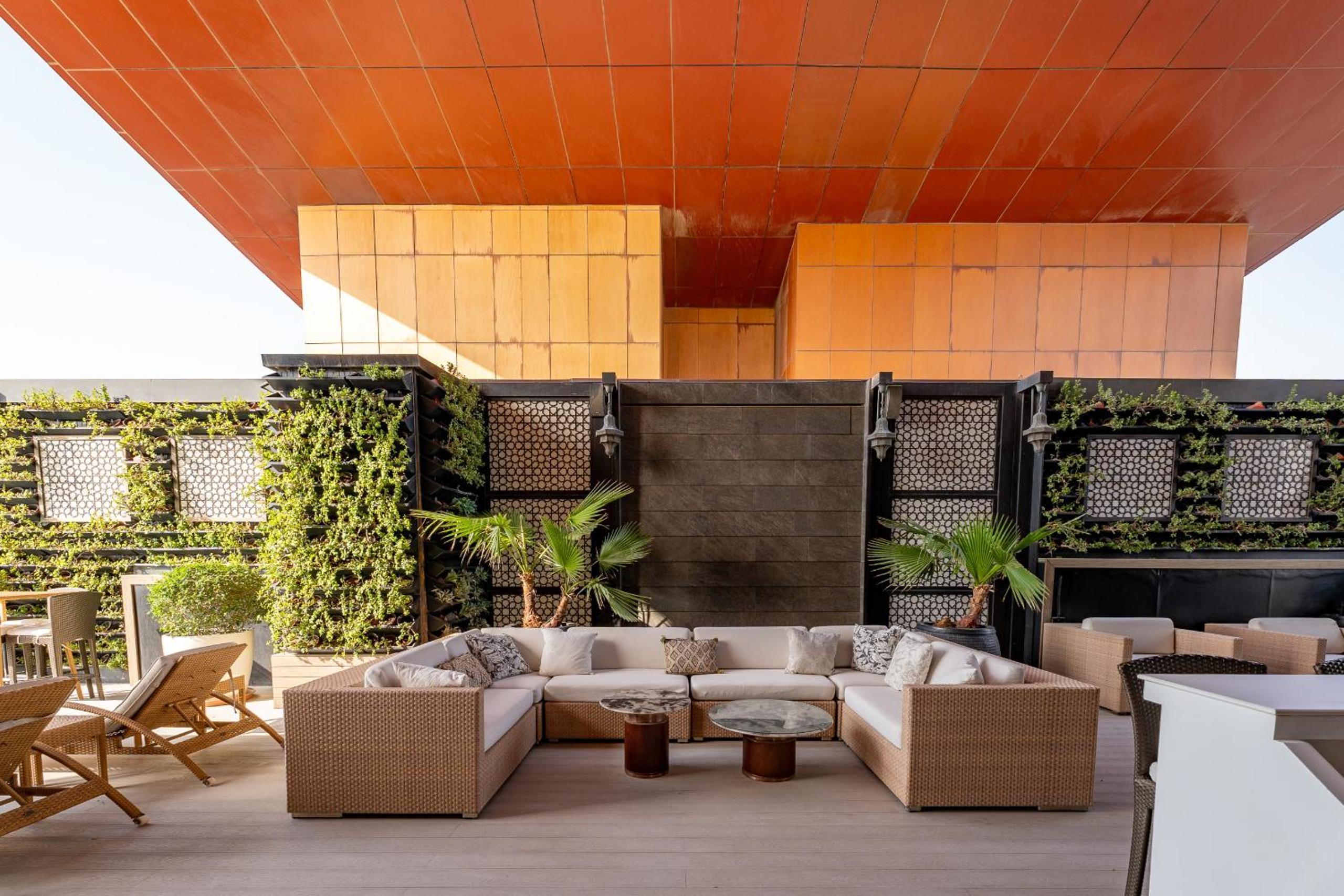 Tiara Residences, Palm Jumeirah Dubai - Mint Stay