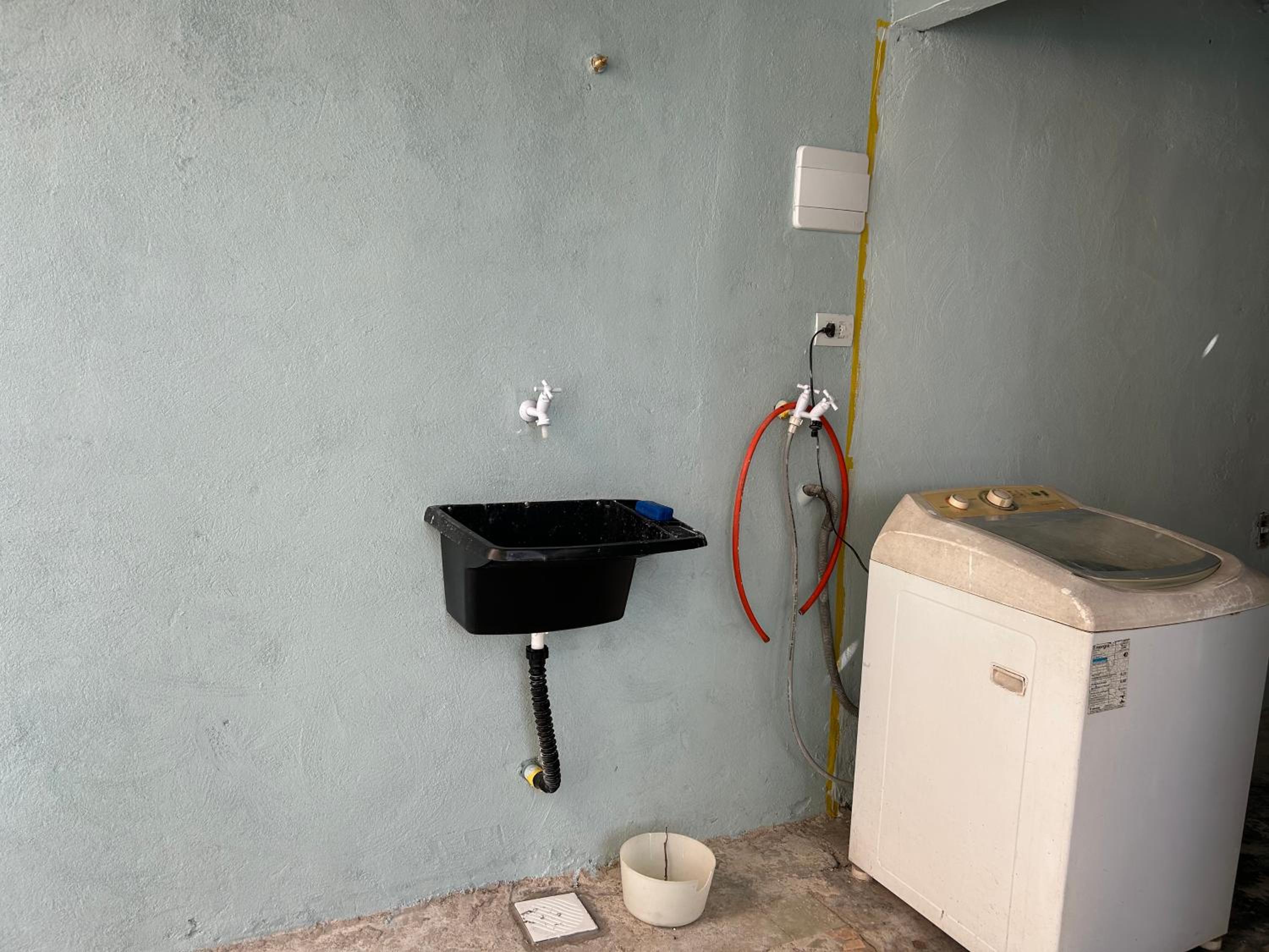 Apartamento na Av das Cataratas de 02 quartos