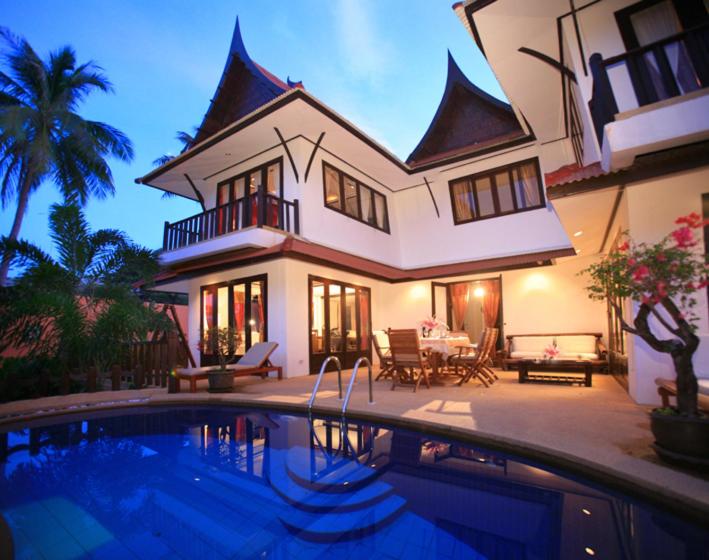 Paradise Island Estate