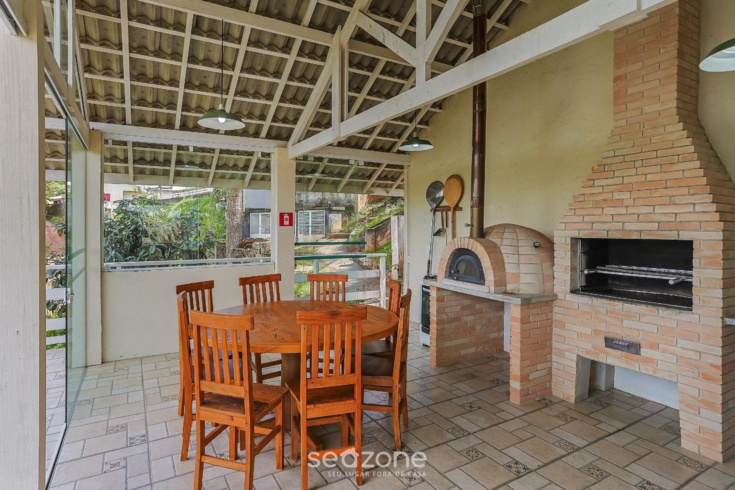 Apart w Beautiful View in Campos do Jordão LVR0003