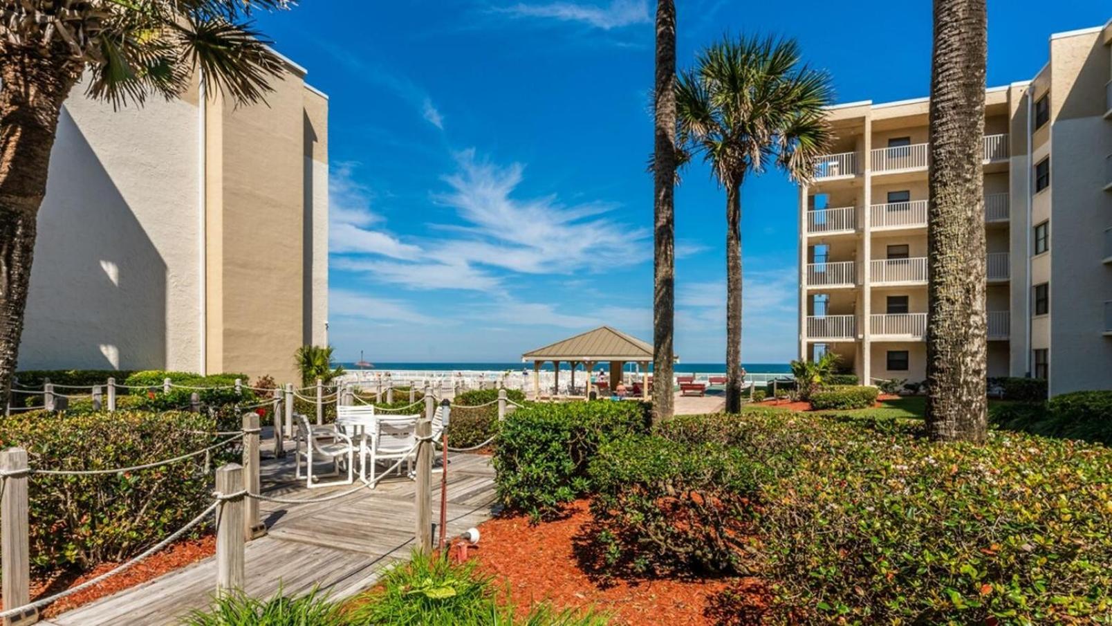 Oceanfront 2BR2BA Condo at Castle Reef, NSB FL