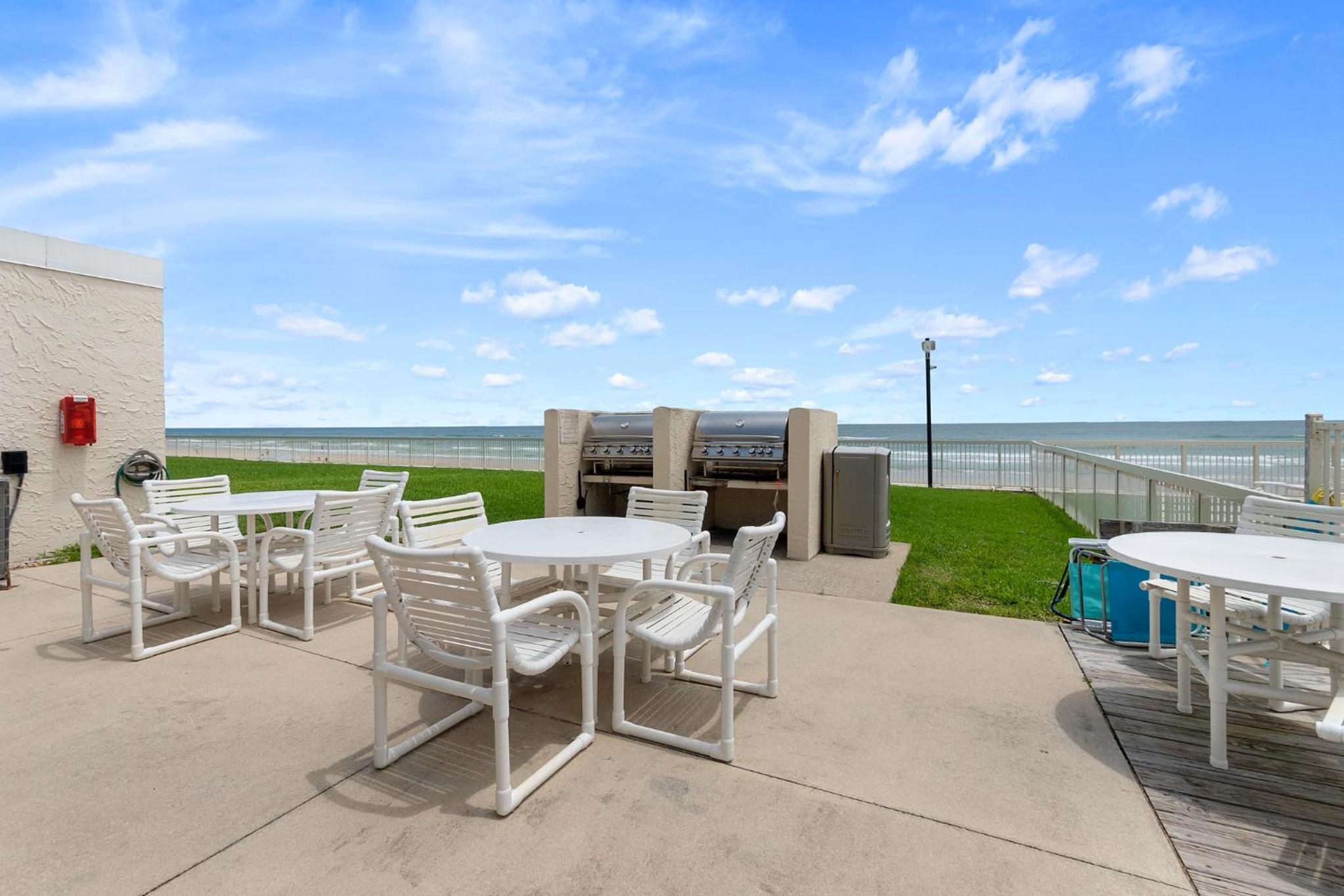 Oceanfront 2BR2BA Condo at Castle Reef, NSB FL