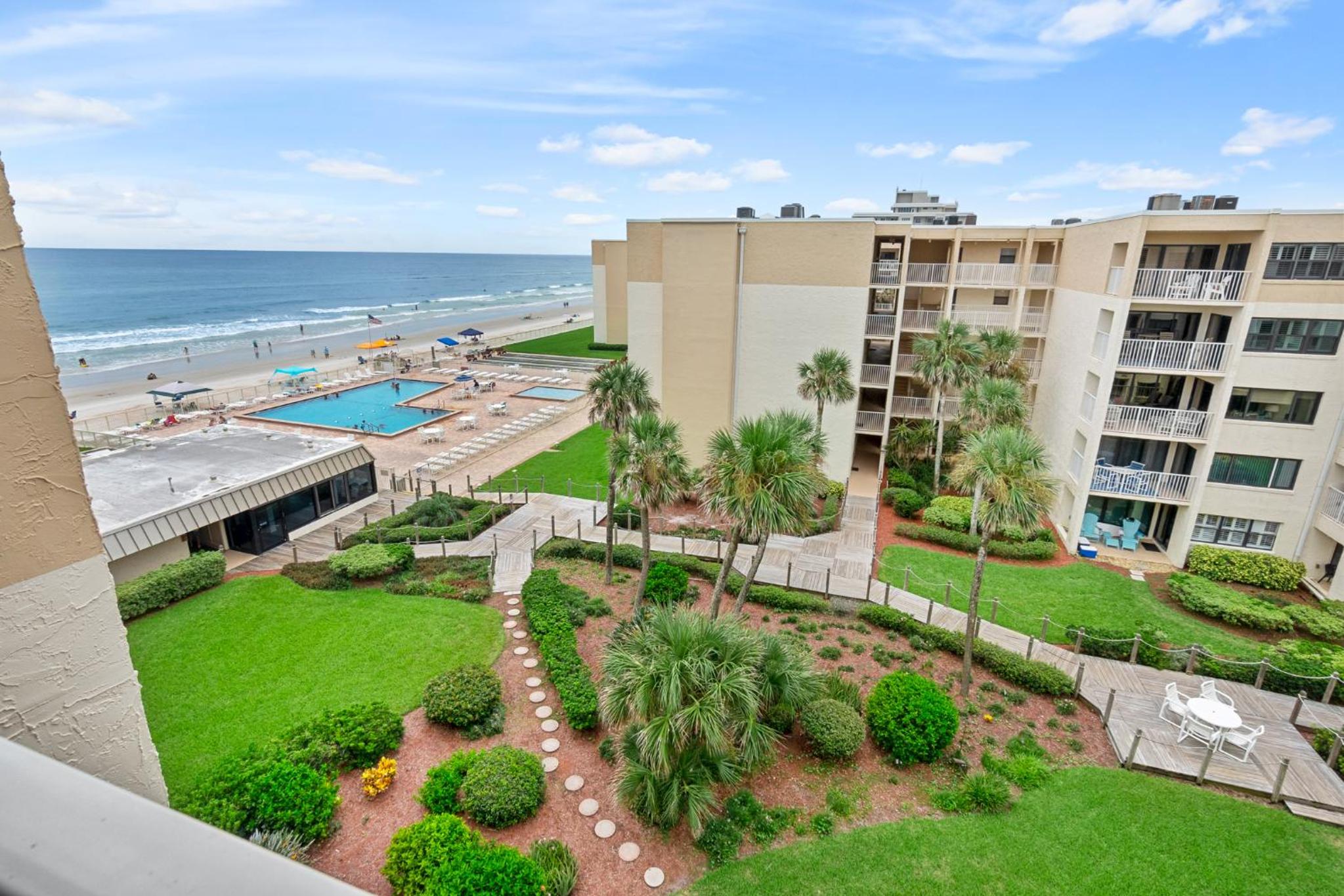 Oceanfront 2BR2BA Condo at Castle Reef, NSB FL