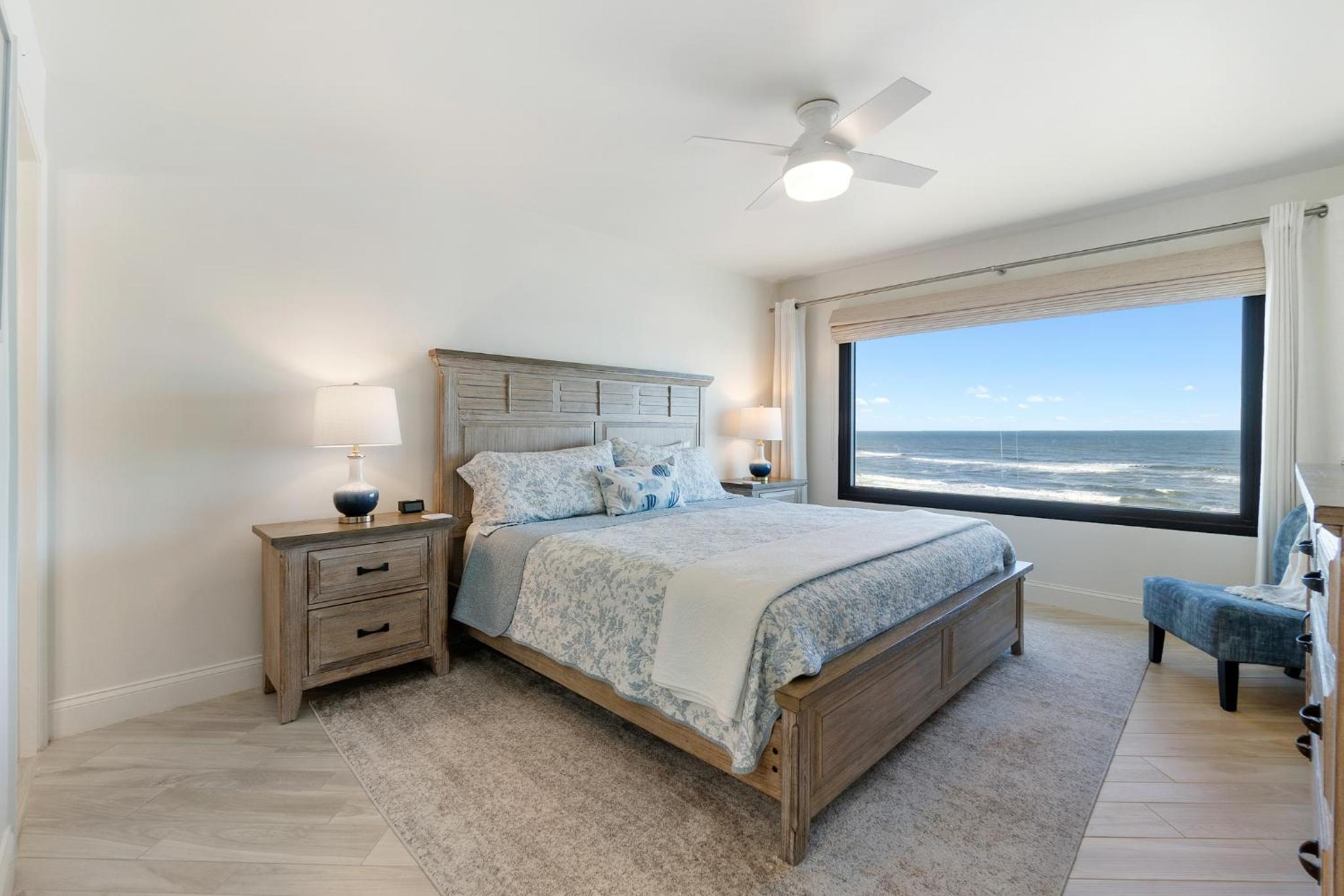 3BR Condo with Direct Beach View & Large Balcony