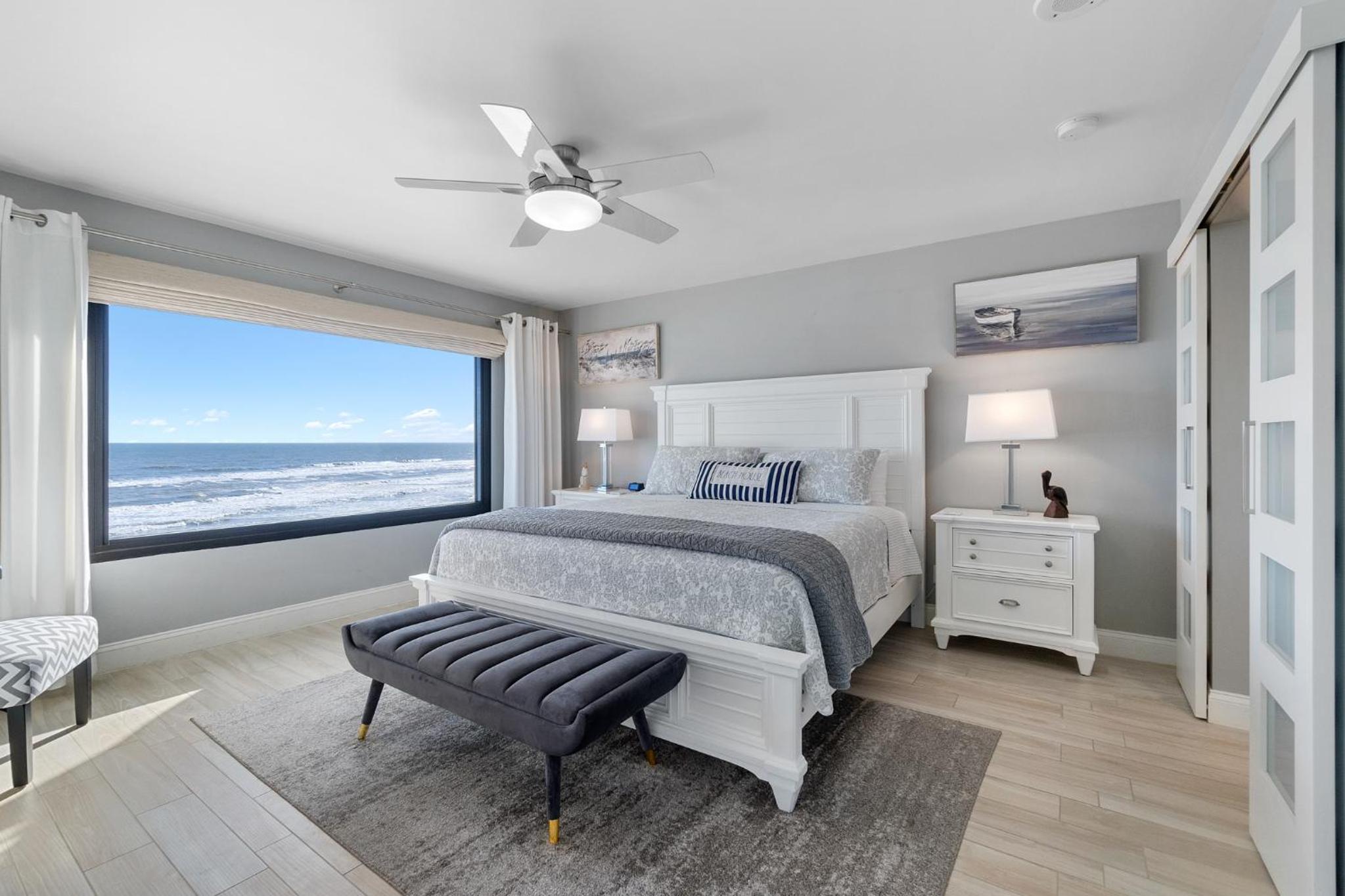 3BR Condo with Direct Beach View & Large Balcony