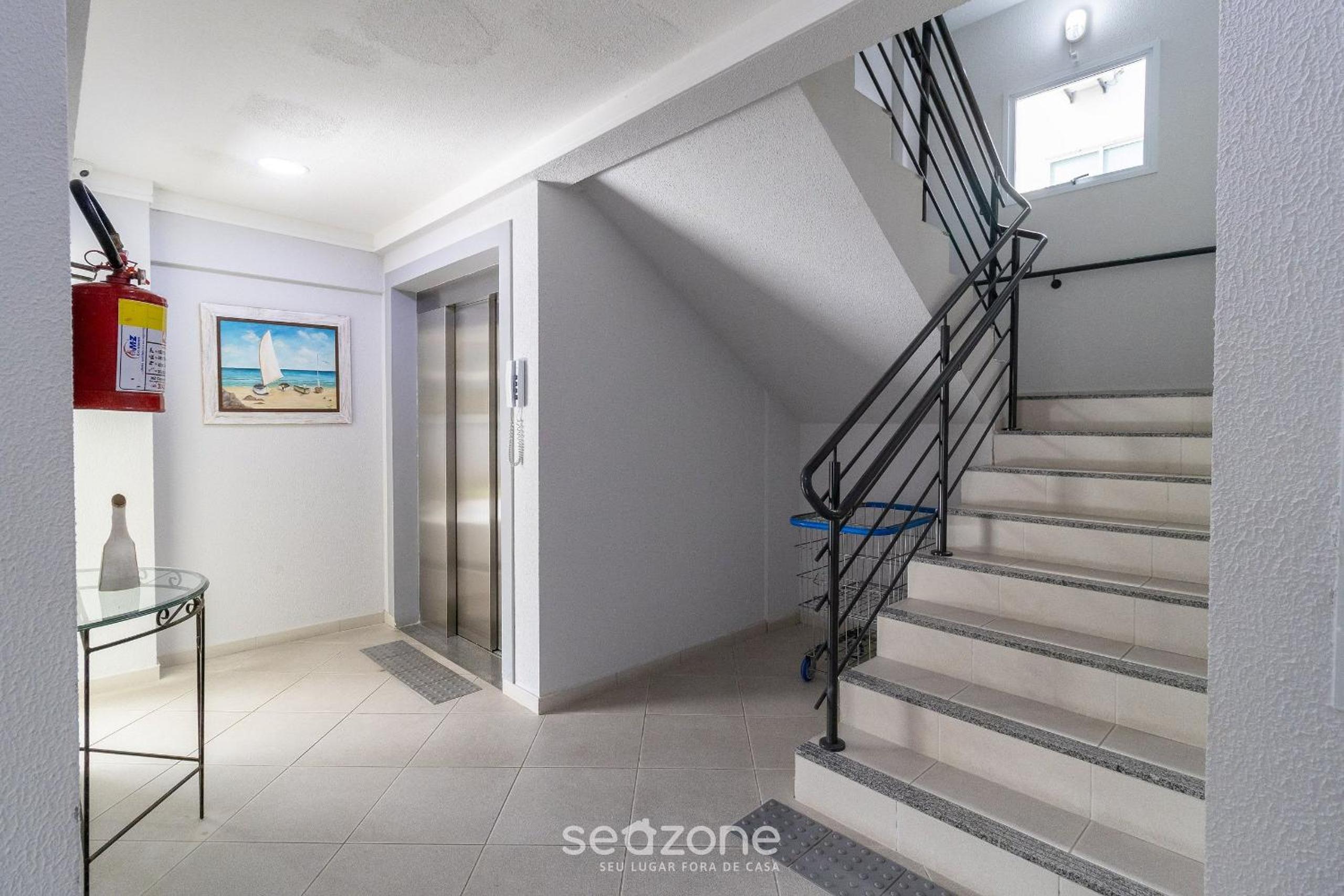 2 bedroooms Apt w/ BBQ 500m from the beach PTS0101
