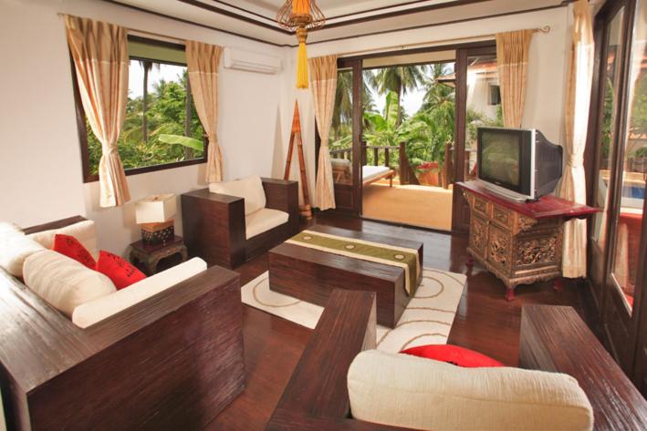 Paradise Island Estate