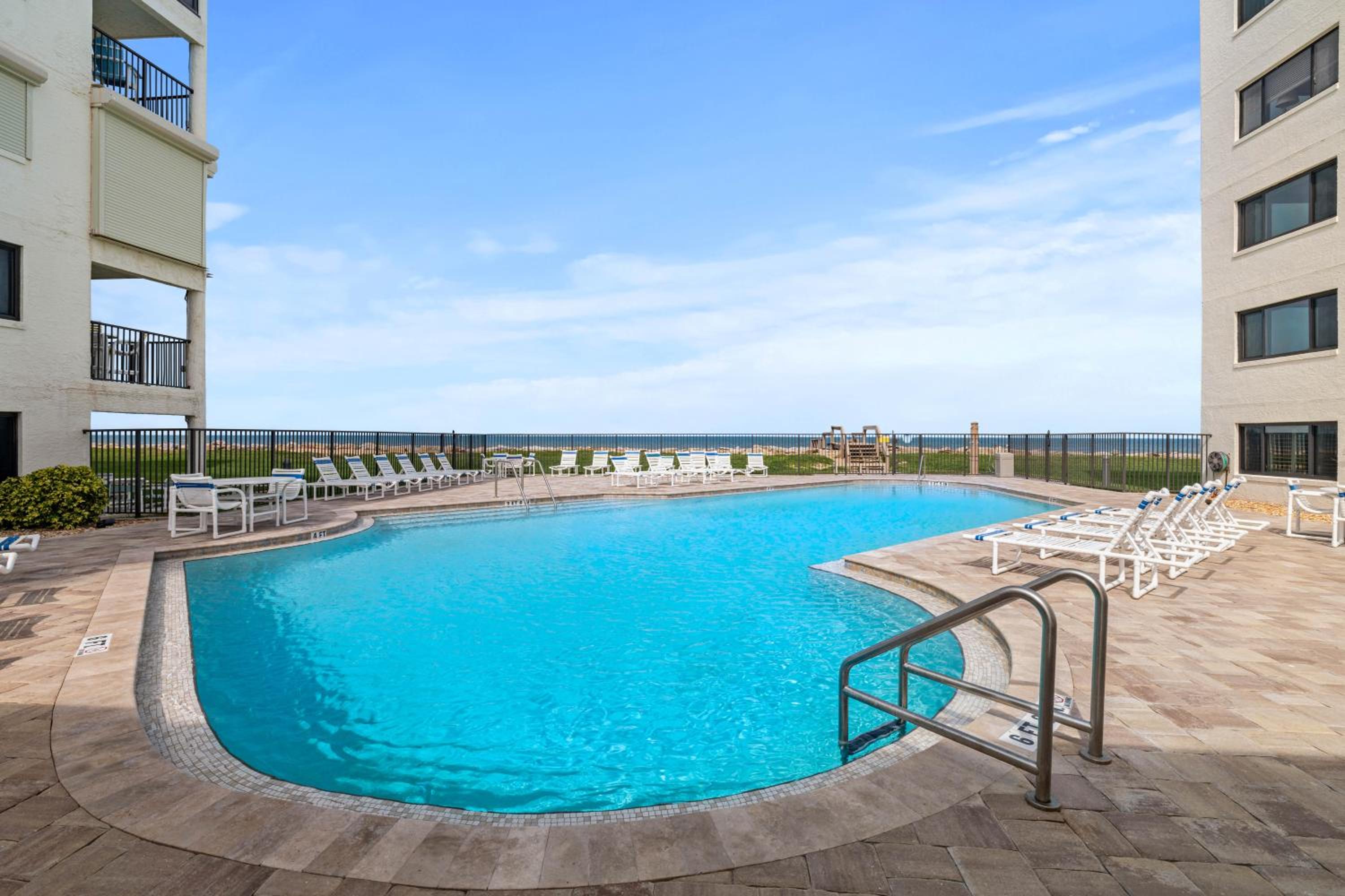 Seaside 2BR Condo in New Smyrna Beach, balcony