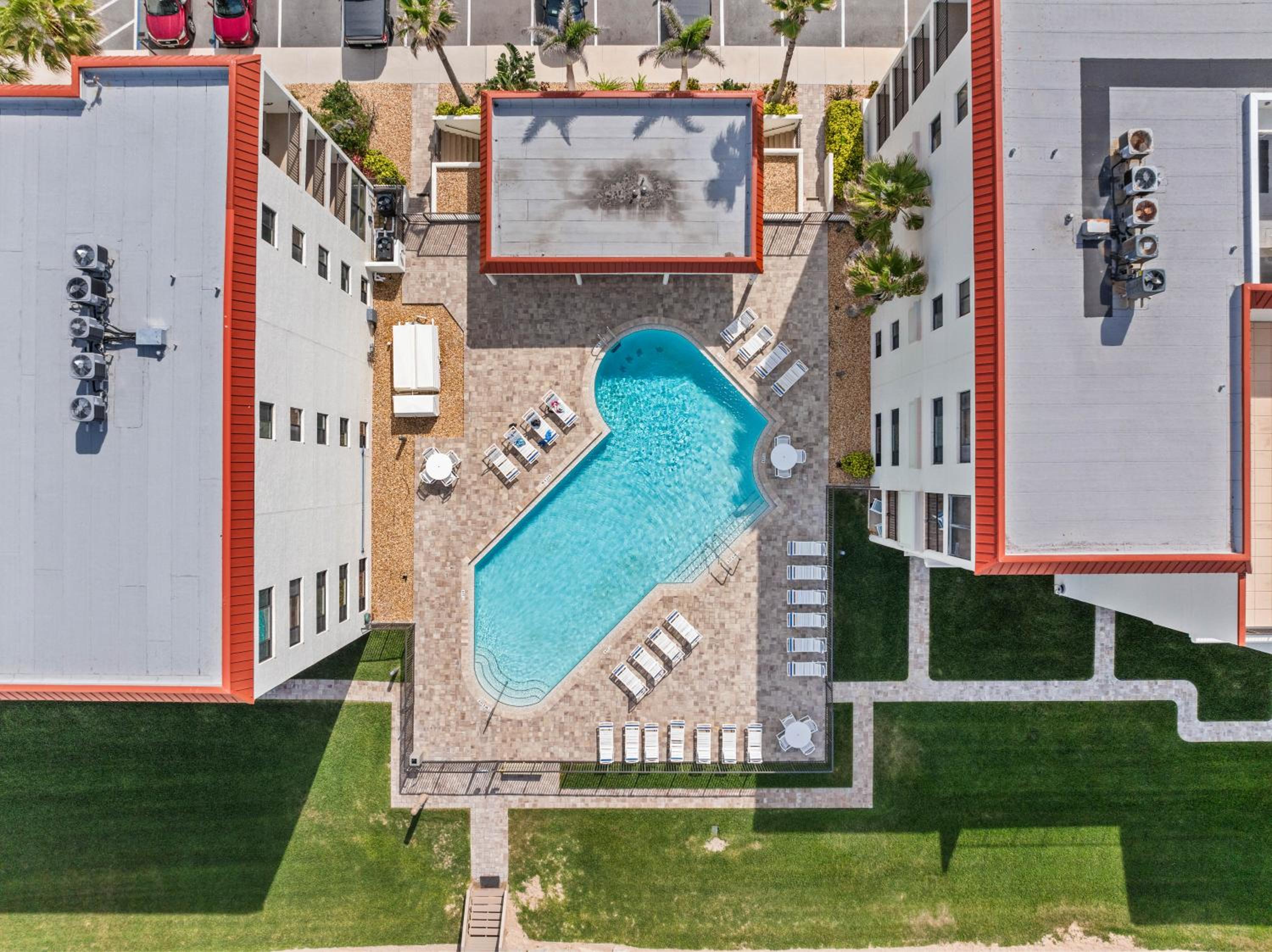 Seaside 2BR Condo in New Smyrna Beach, balcony