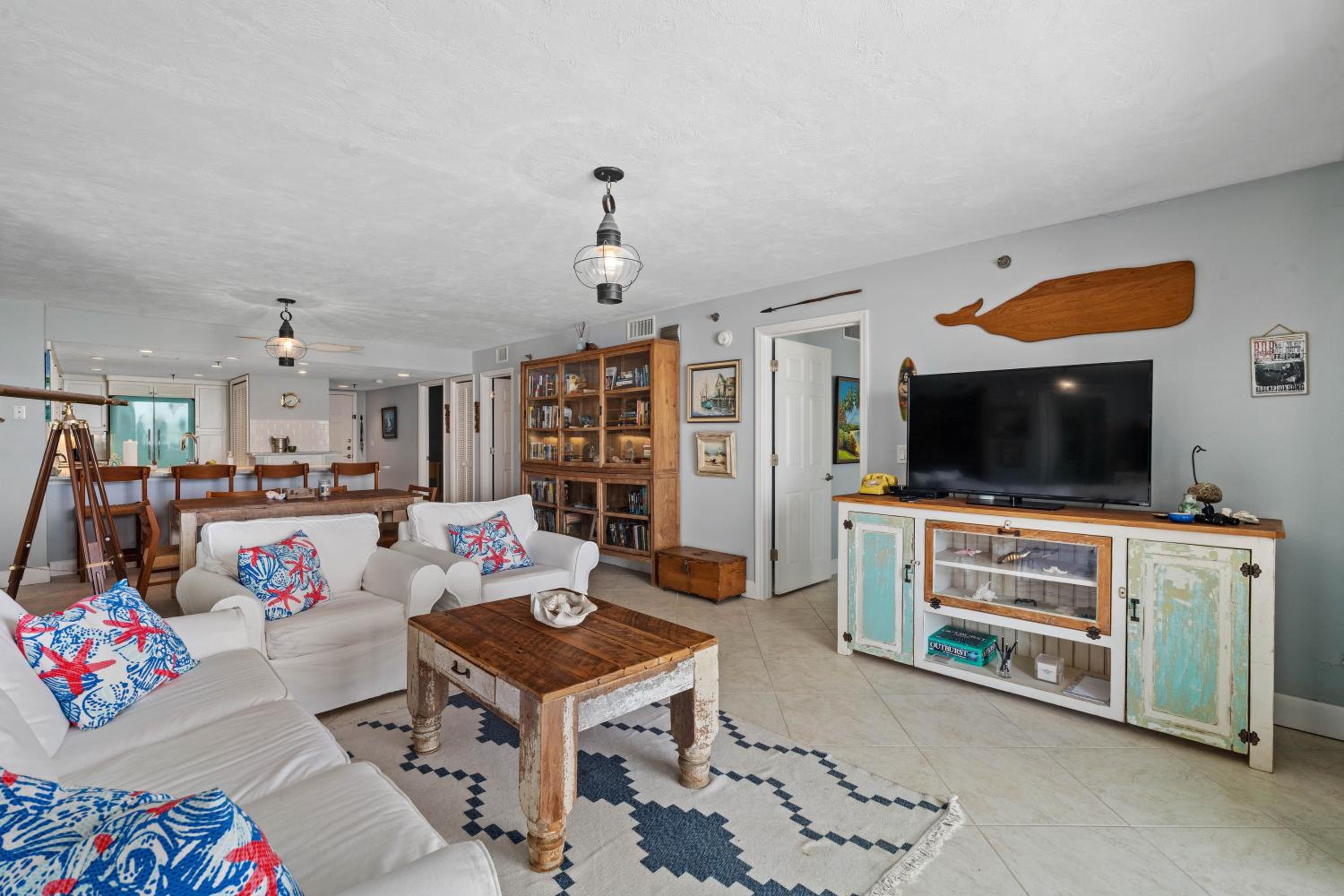 Seaside 2BR Condo in New Smyrna Beach, balcony